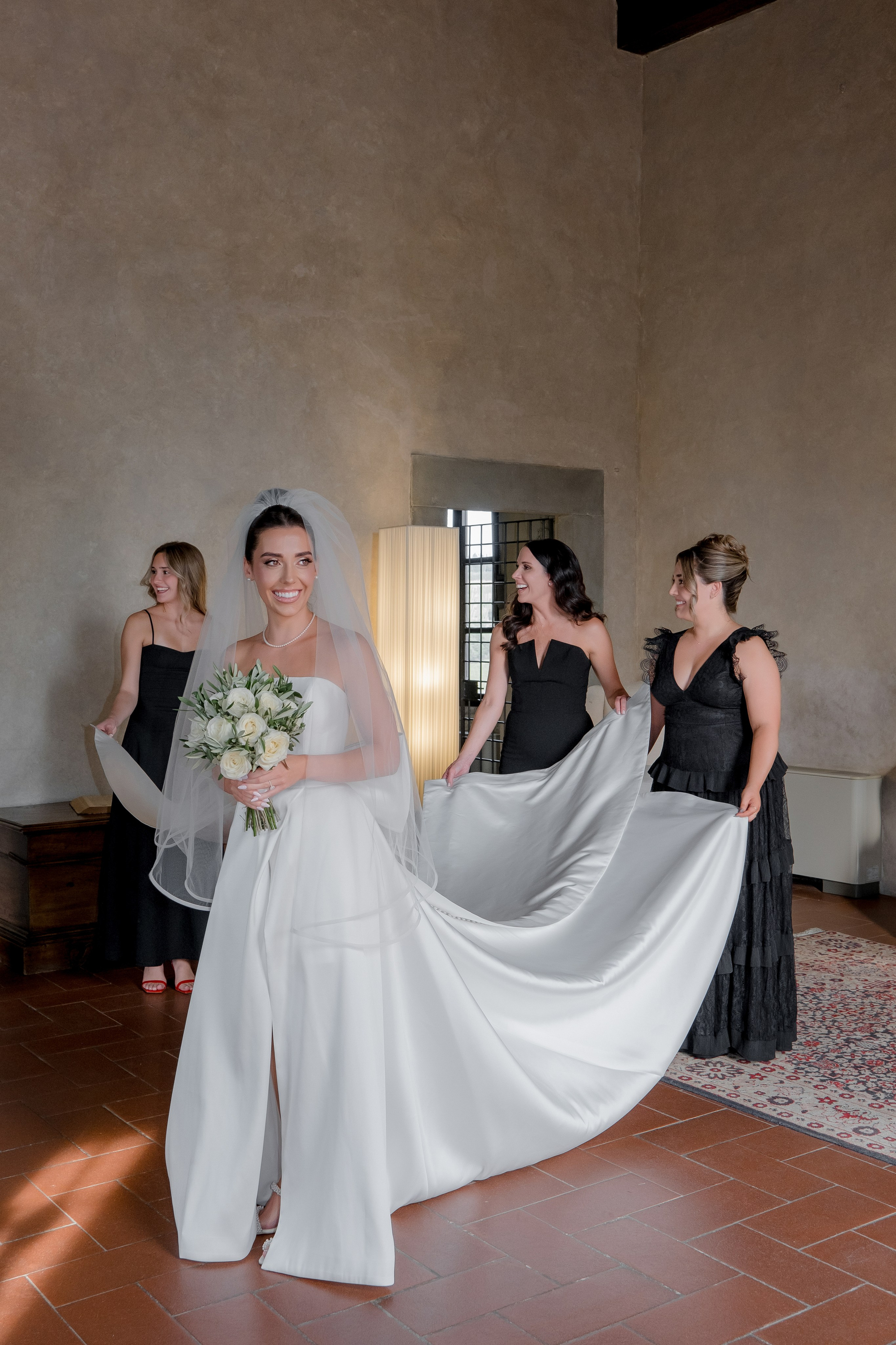 Dom&Ally. Wedding photographer Italy