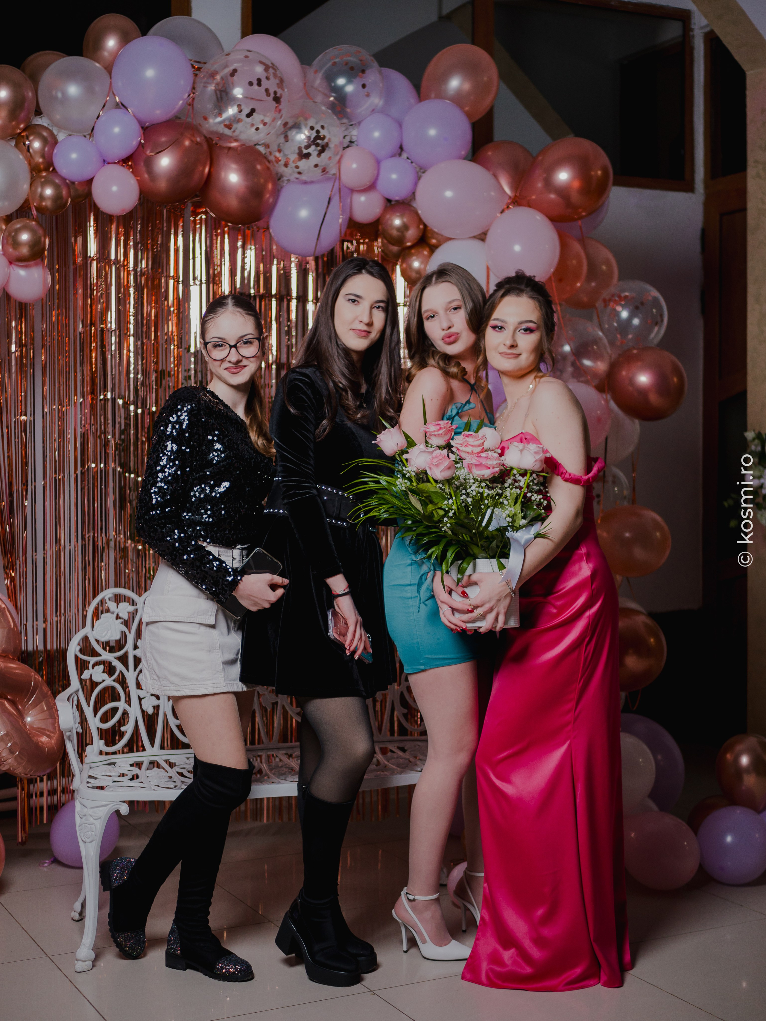 Majorat Andreea. Kosmi