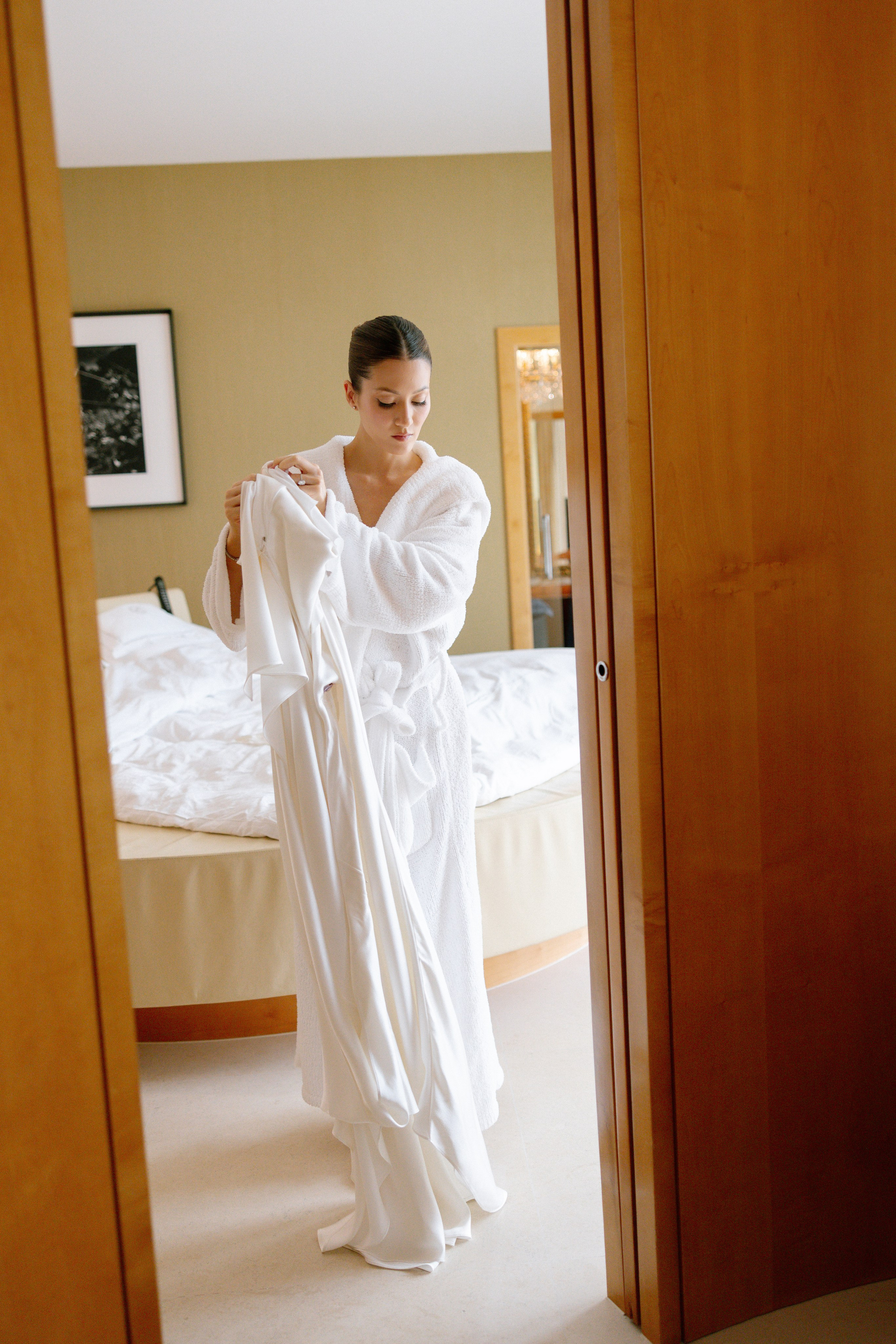 Intimate wedding at Parkhotel Vitznau on Lake Lucerne. Wedding and Family Photographer Switzerland and Italy. Valeria Diaz