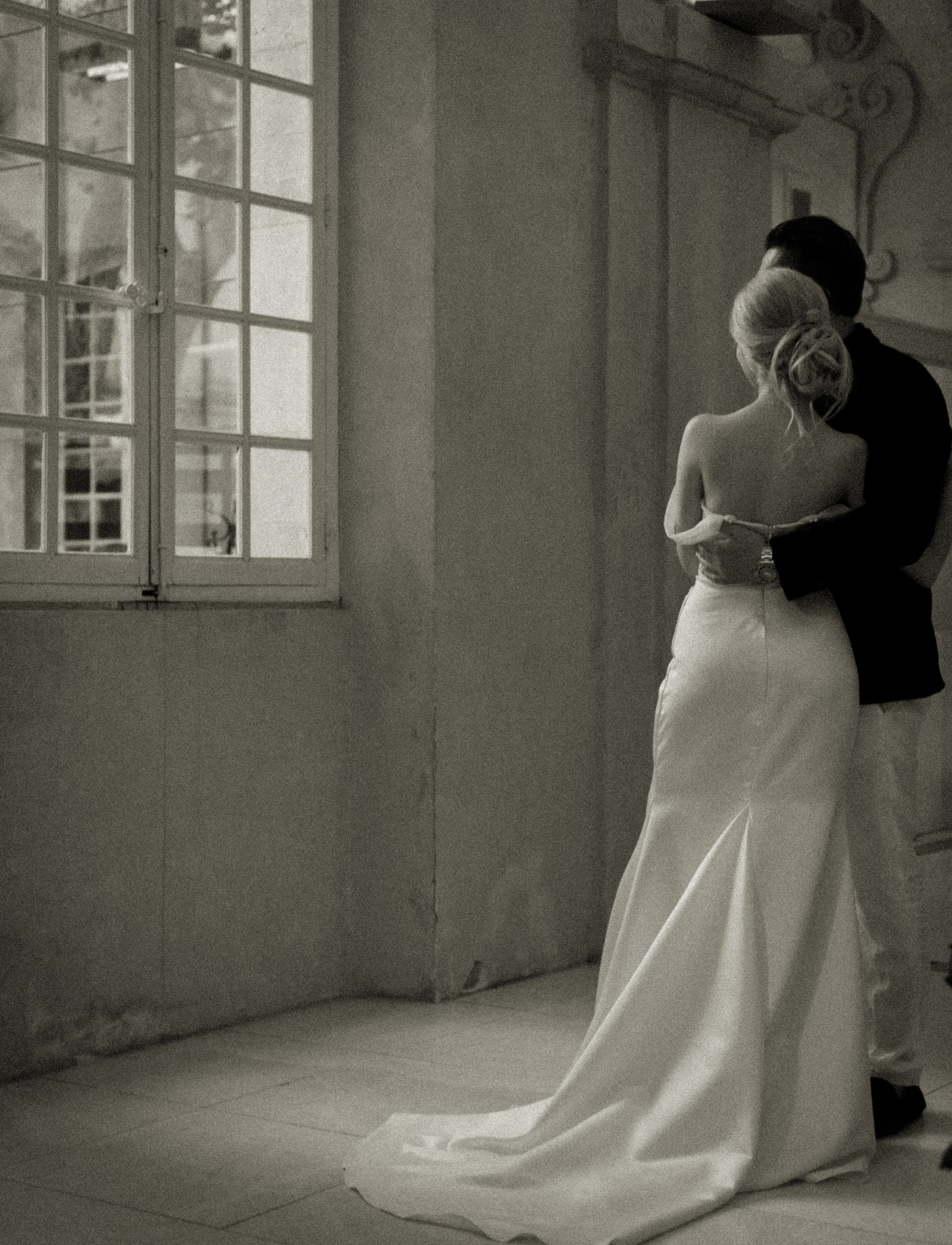 Nouveaux mariés. Histoires d’amour, séances photos de famille et de mariage en France