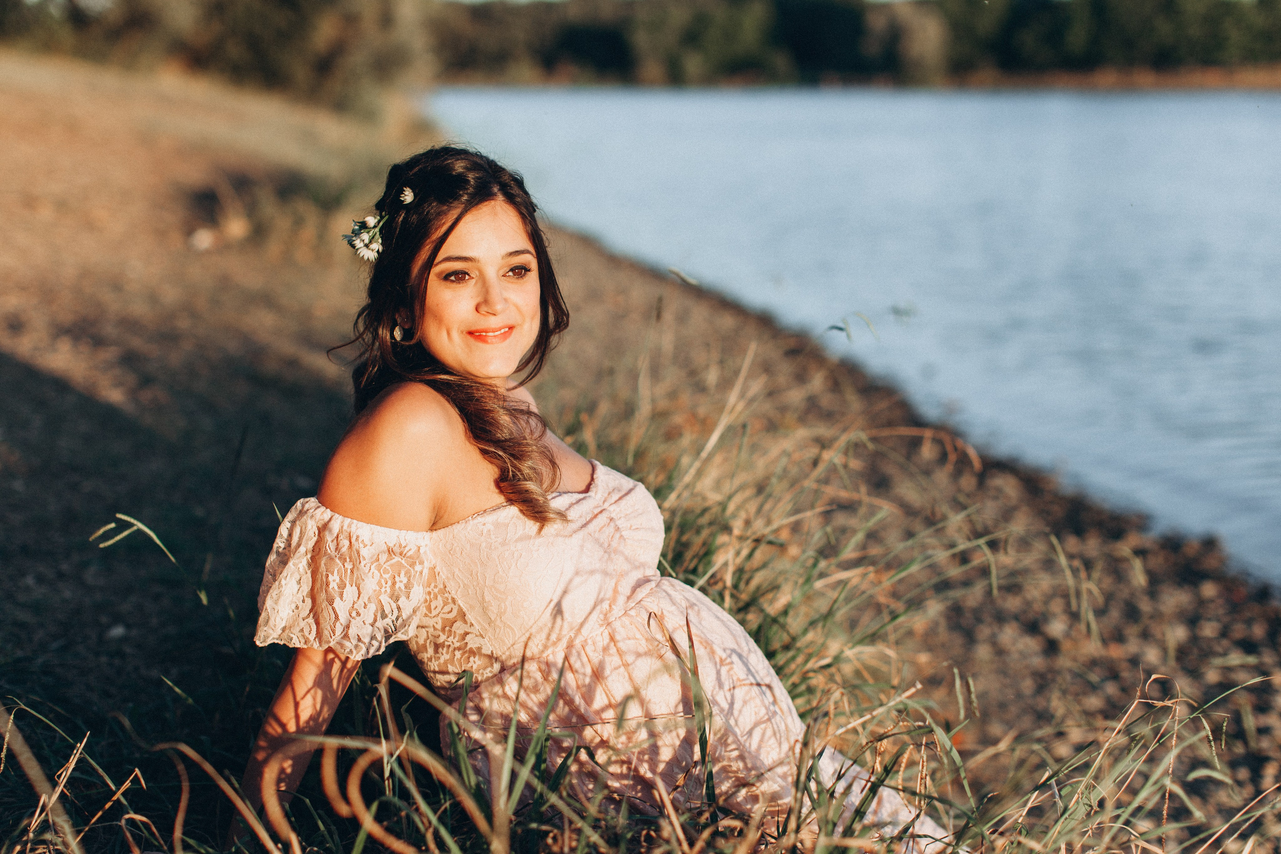 Maternity and newborn photo sessions. Eugenie Smirnova — wedding, corporate and lifestyle photographer in Toulouse and Southwest France