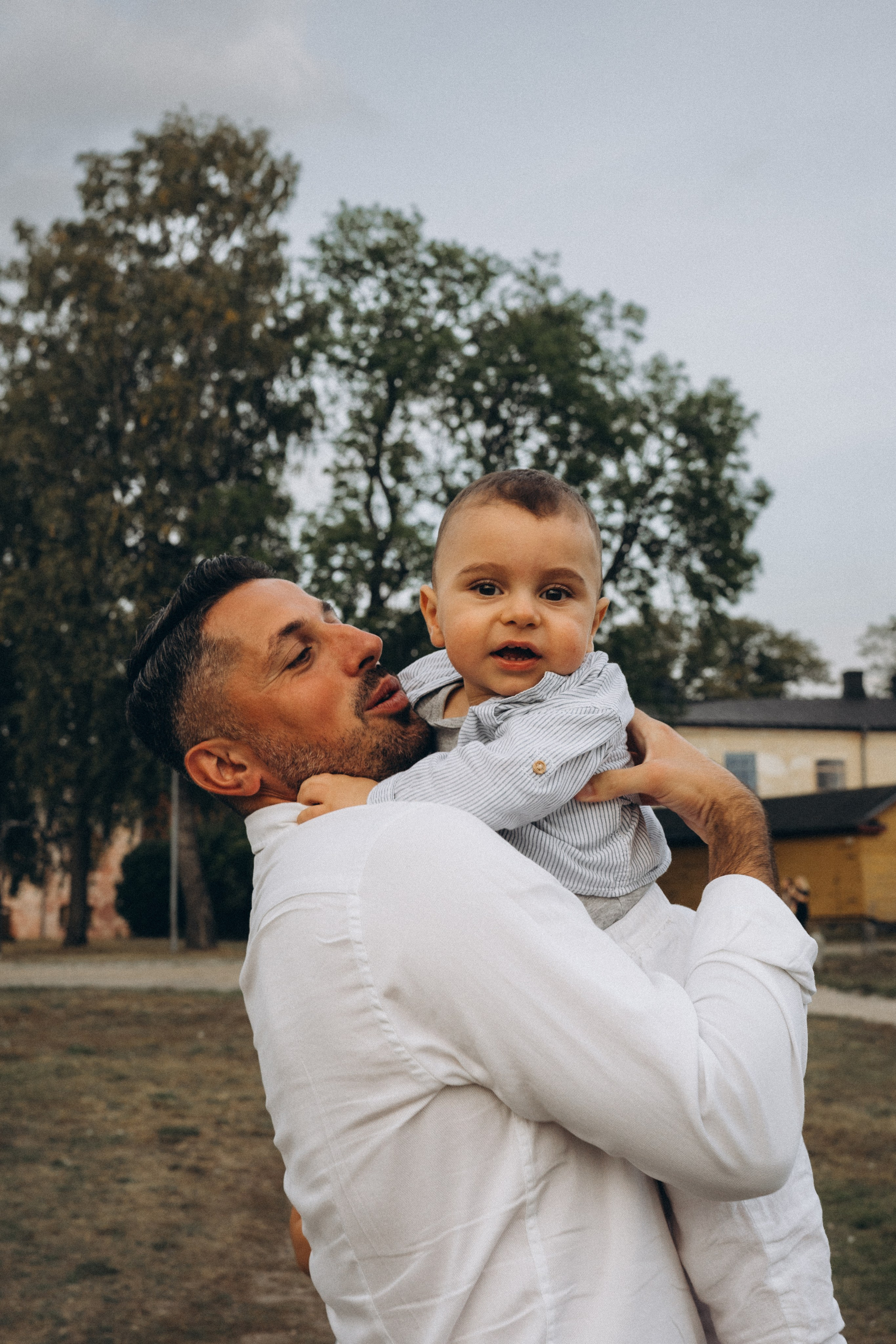 Summer. Wedding and portrait photographer in Helsinki Vickan O