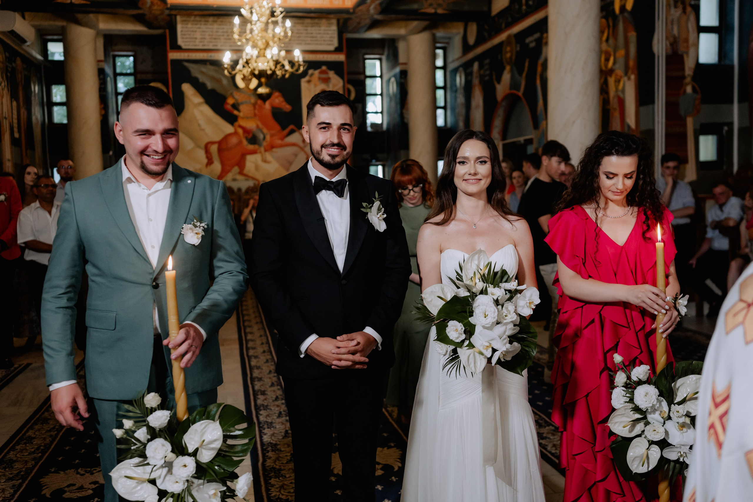 Cununie civila in aer liber , artificii de zi colorate , decor nunta , nunta la Hotel Traian. Proud Vision Weddings | Wedding Photography & Film — Servicii profesionale Foto Video Nunta Iasi