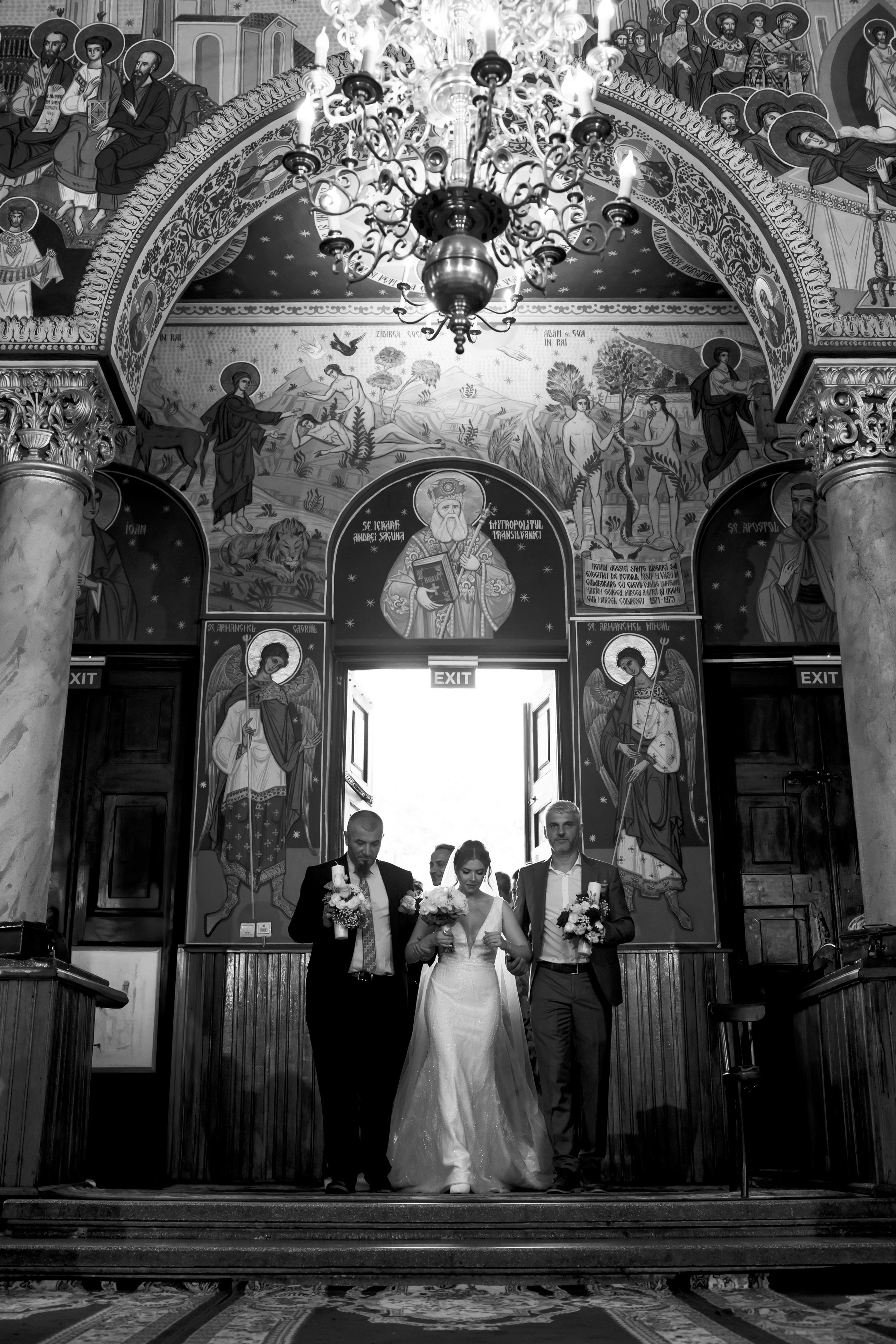 Kristine & Razvan - Rasnov. MDimaFotoStudio. Fotograf de nuntă, evenimente private și de familie