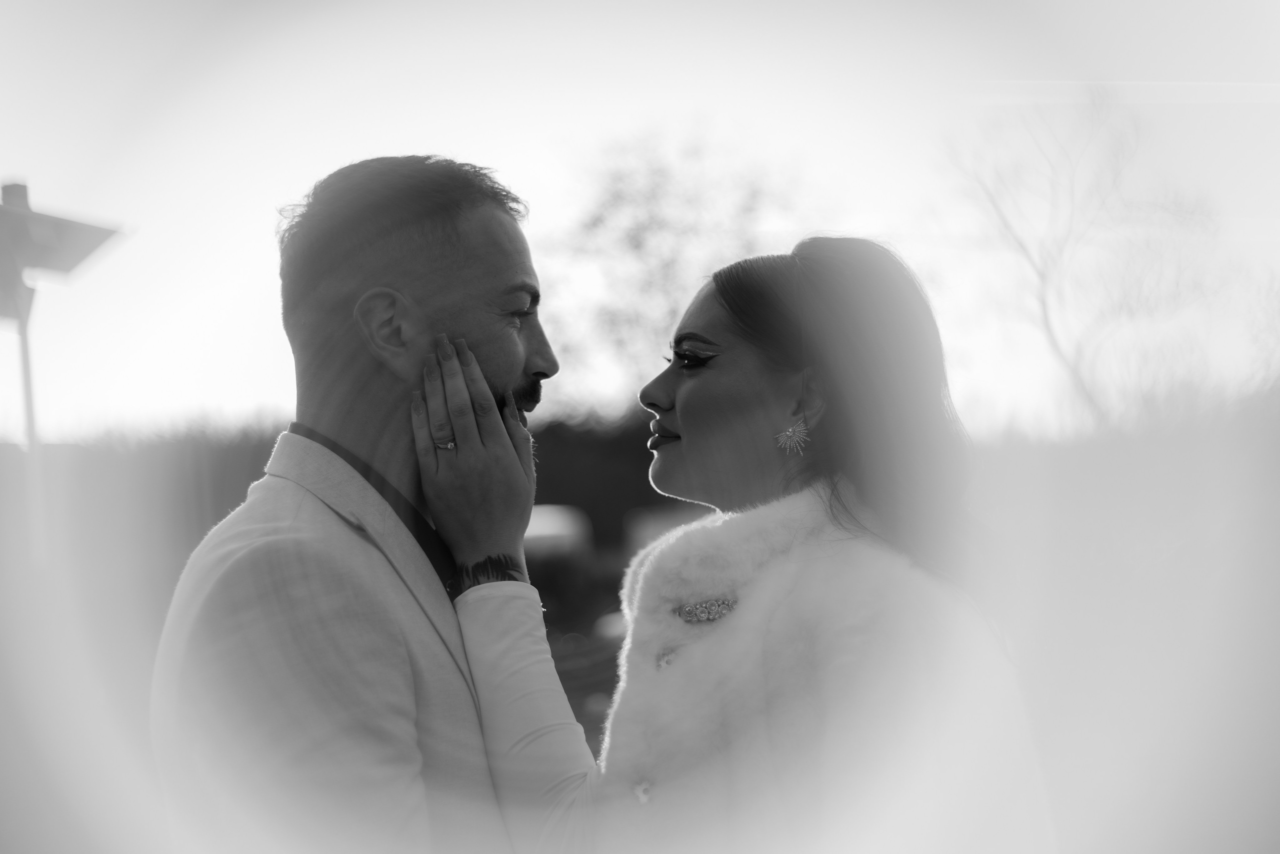 Madalina & Alin. Fotograf si videograf — evenimente si studio