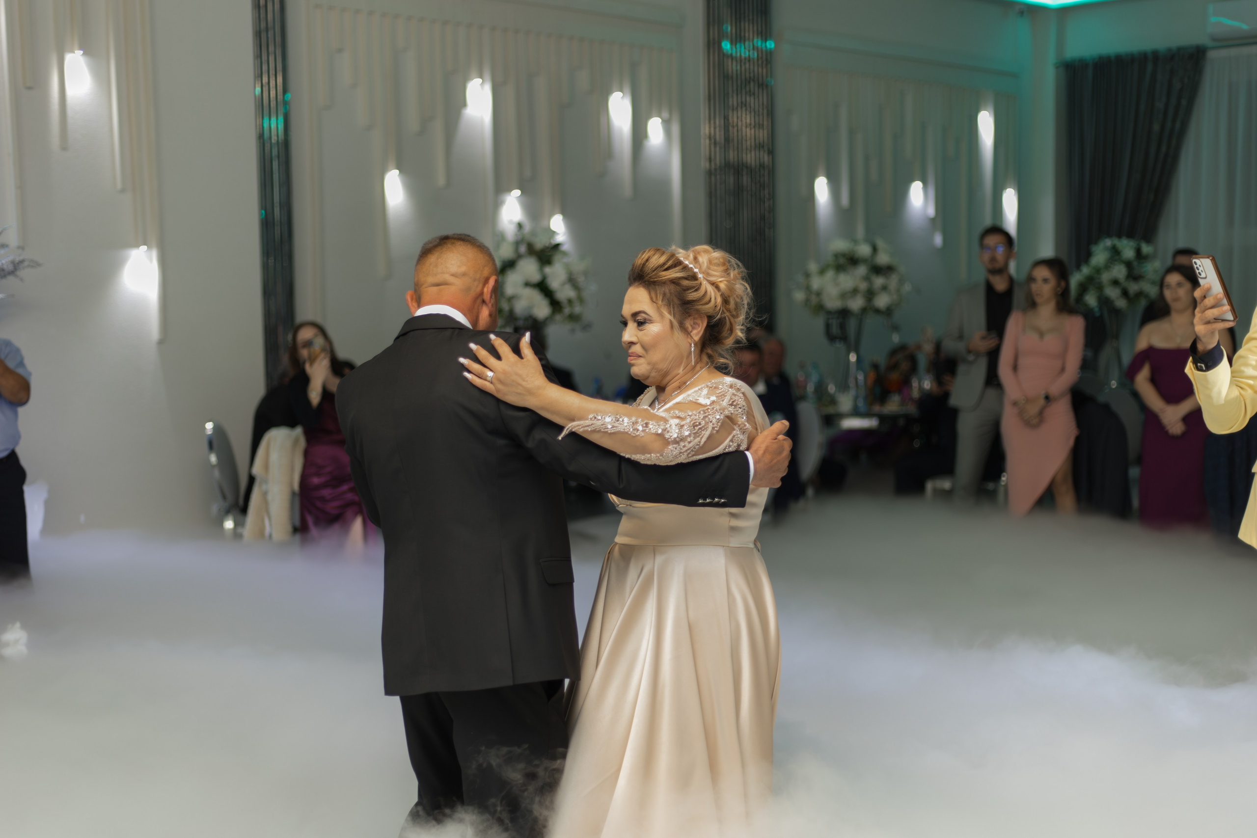 Valentina & Marcel. Fotograf si videograf — evenimente si studio