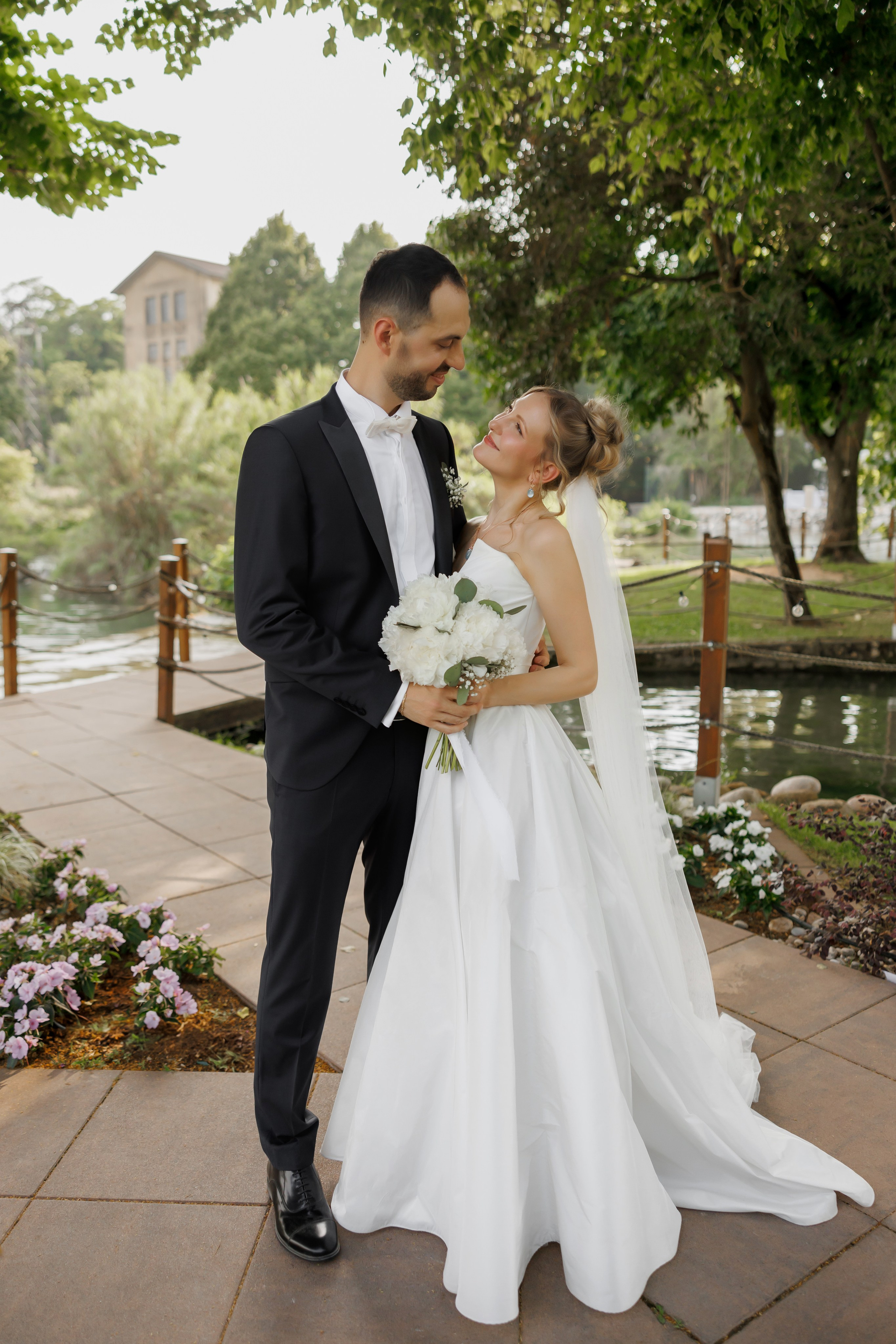 Wedding. Fotografo professionista specializzato in fotografia di matrimoni, cermonie ed eventi!