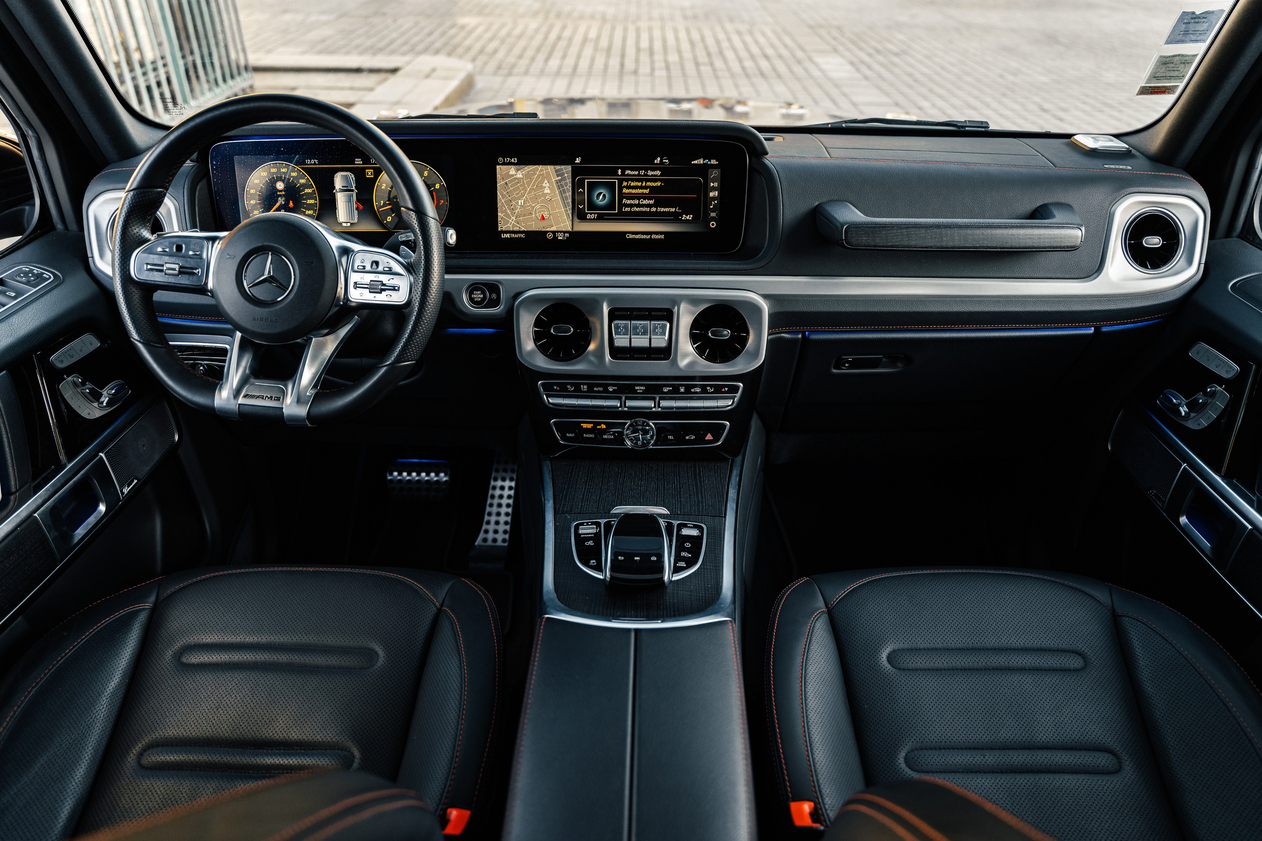 Mercedes Benz G500. Photographe de voitures à Paris — Vitalii Motruk