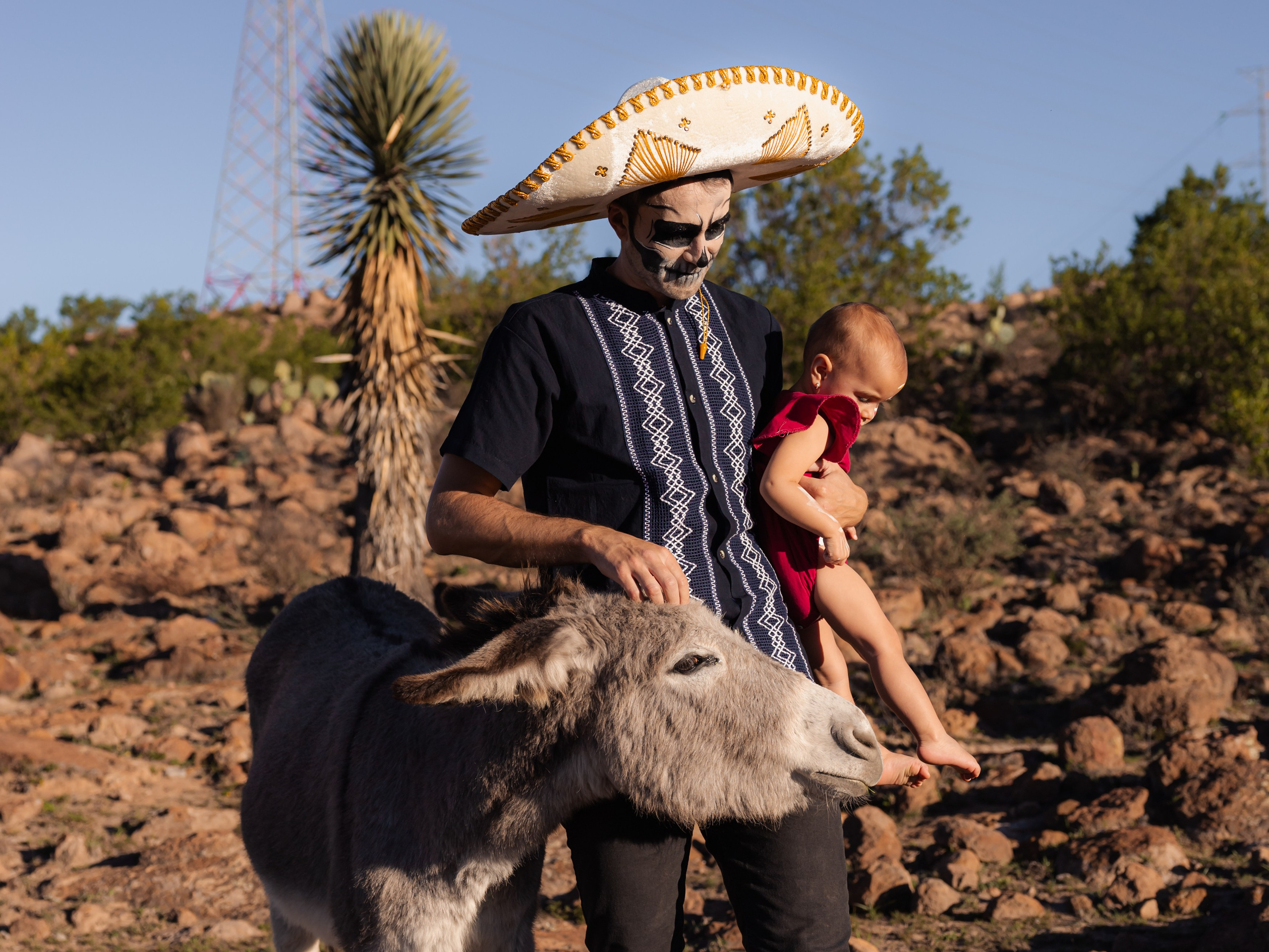 Day of the Dead | Family Photoshoot. Lifestyle a rodinná fotografka v Pisku Oxana Telupilova