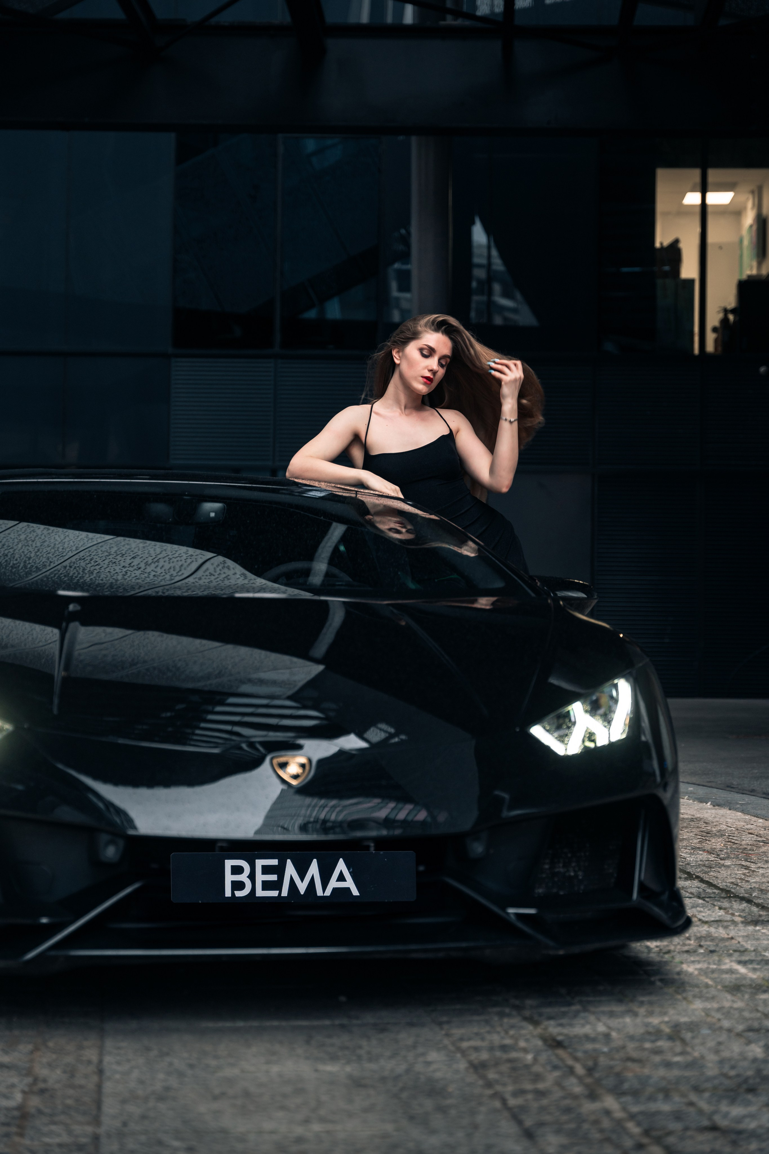 Aleksandra x Huracan. Photographe de voitures à Paris — Vitalii Motruk