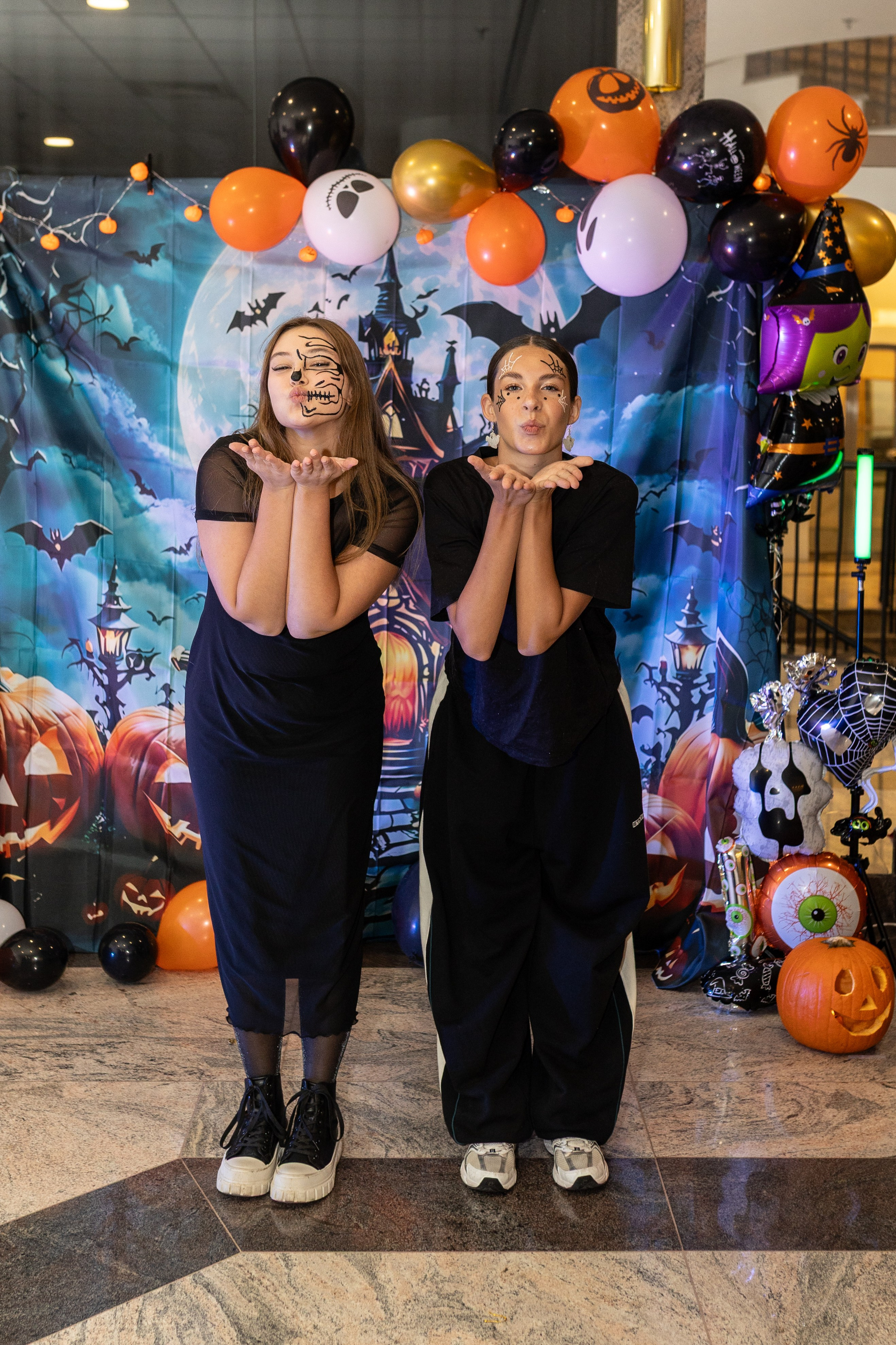 Leo dance studio Helloween 2025. Семейный и детский фотограф в Варшаве Мила Бобровская