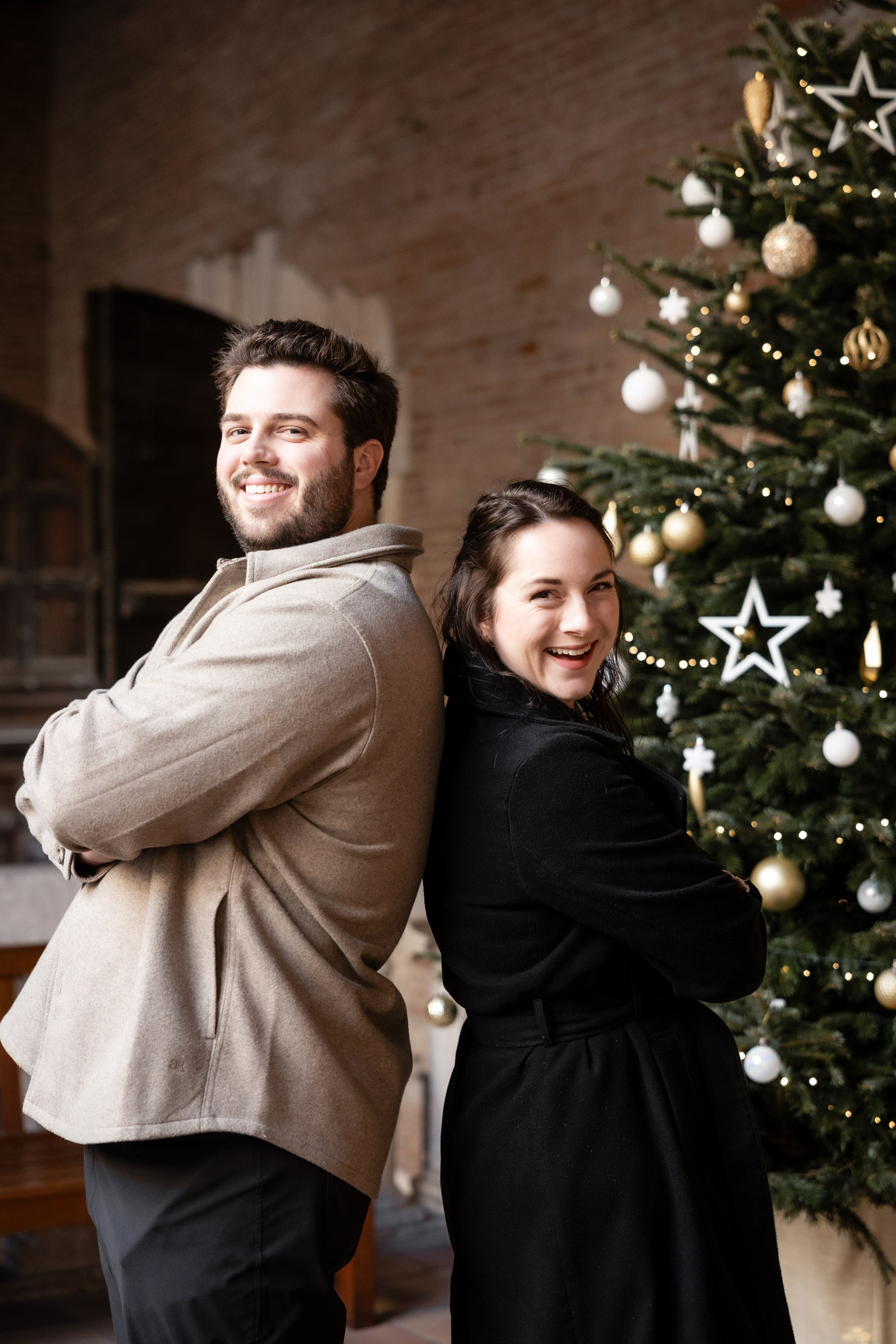 Séance photo de famille dans le centre-ville de Toulouse pour Cara’s Family. Eugénie Smirnova — Photographe à Toulouse et dans le Sud-Ouest
