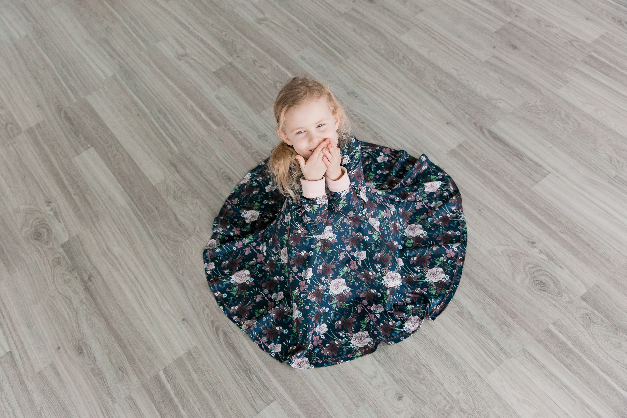 Mainos- ja tuotekuvausta‎