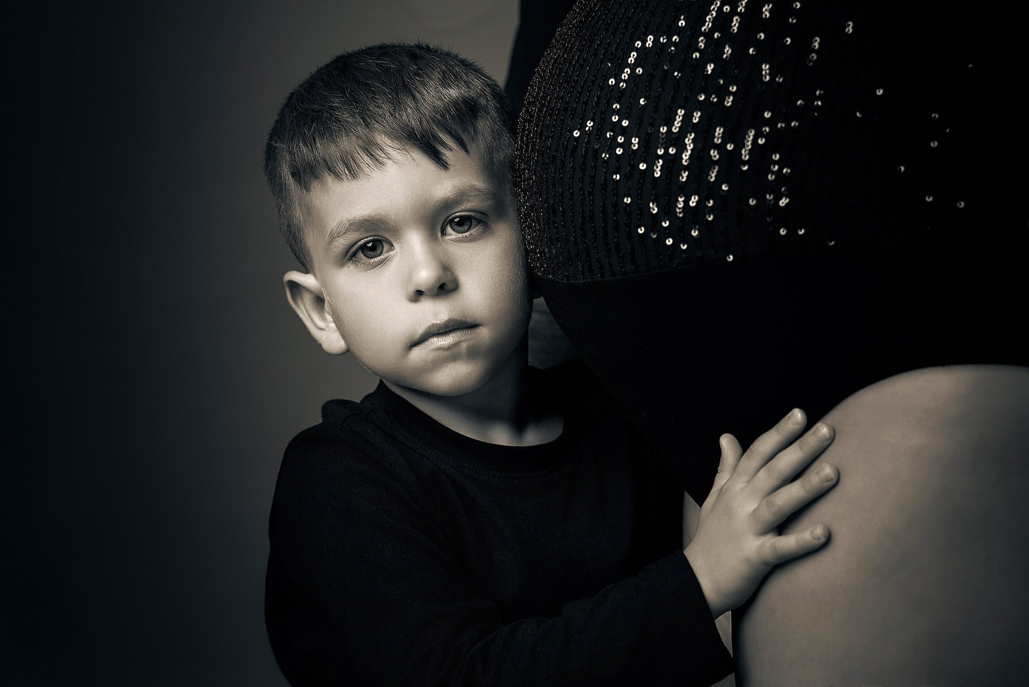 Sesión de fotos de embarazo en Tenerife | Fotografía de maternidad y familia. Fotógrafos en Tenerife dedicados a la fotografía de bebes, niños y familia