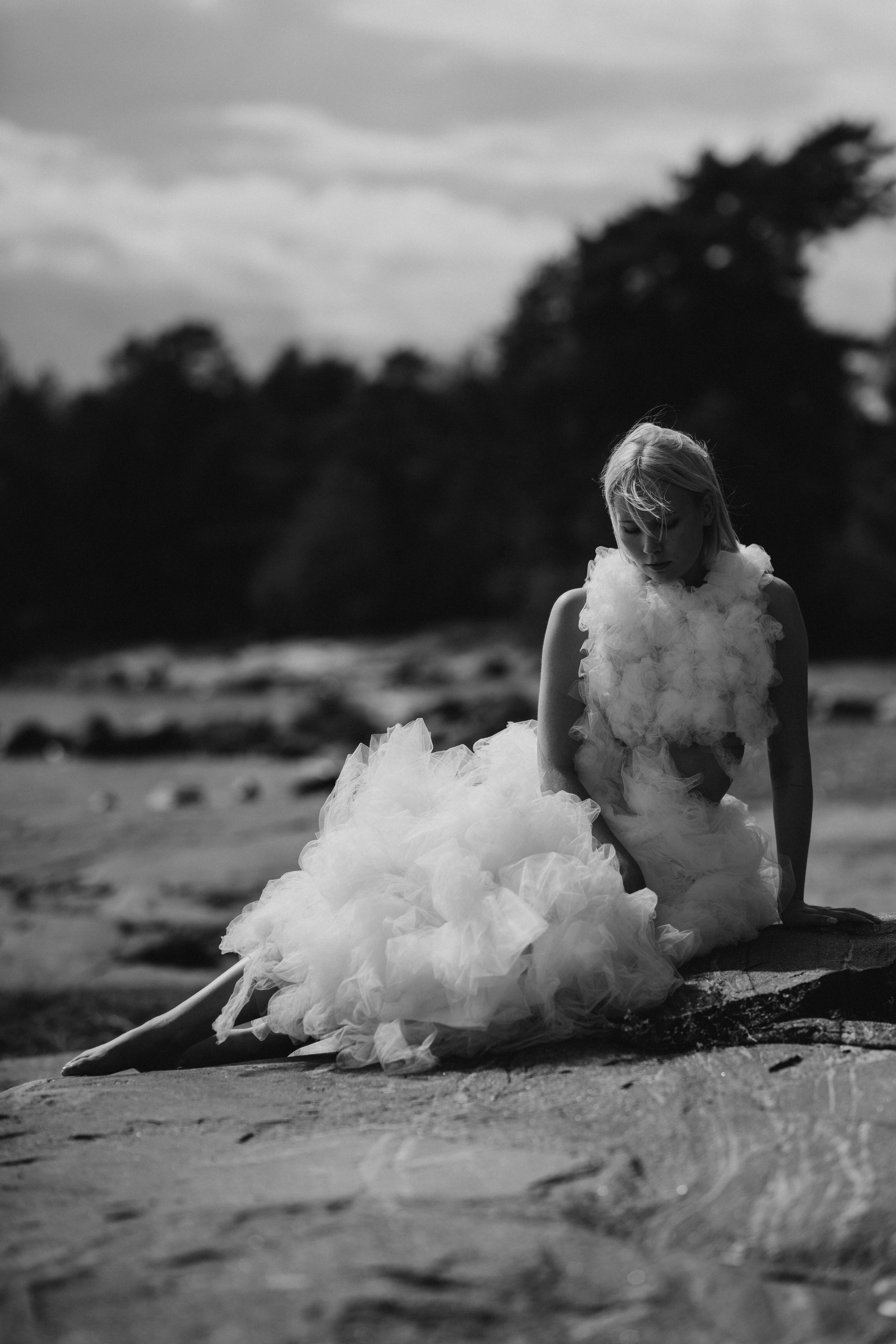 B&W. Wedding and portrait photographer in Helsinki Vickan O