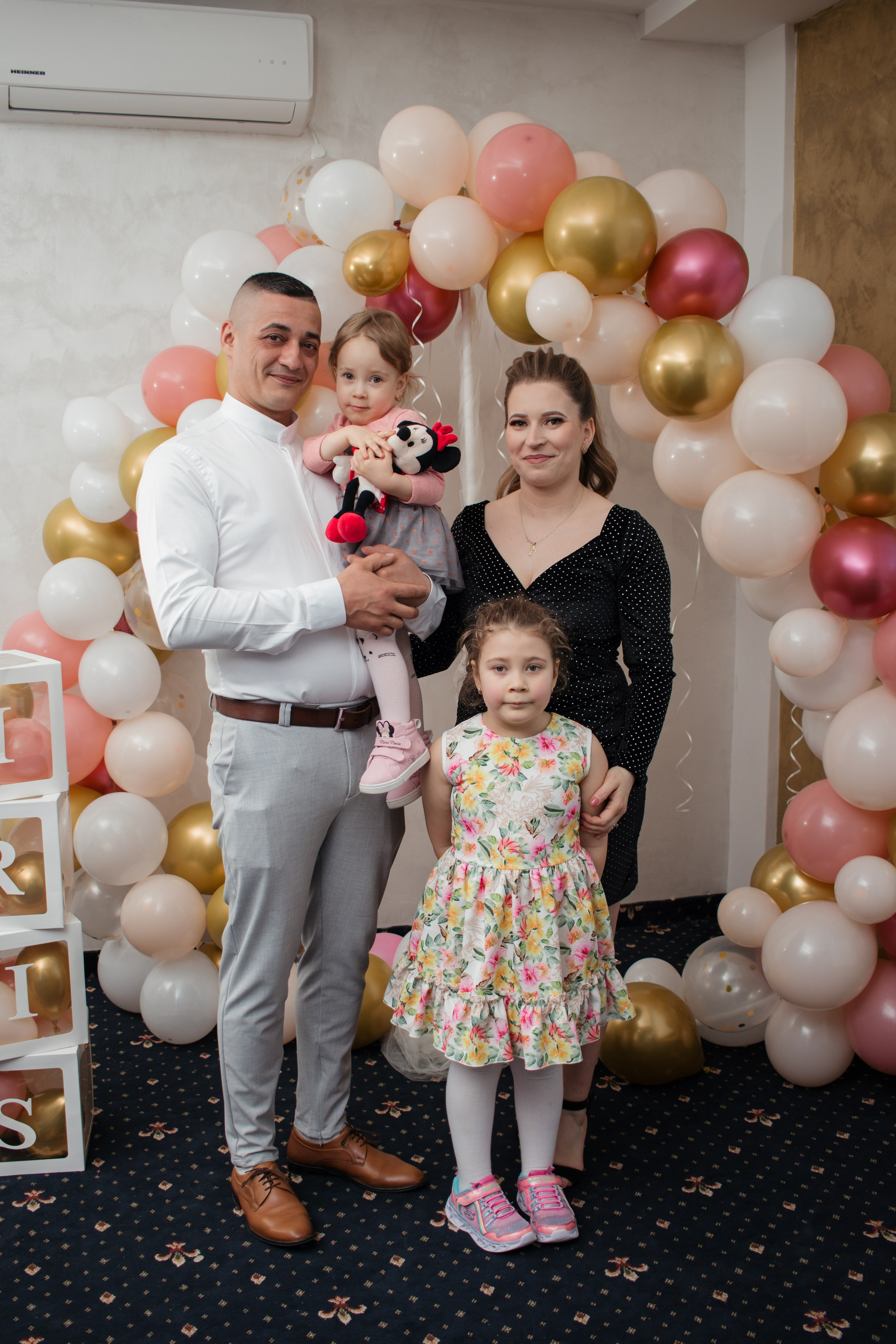 Iris. Fotograf si videograf — evenimente si studio