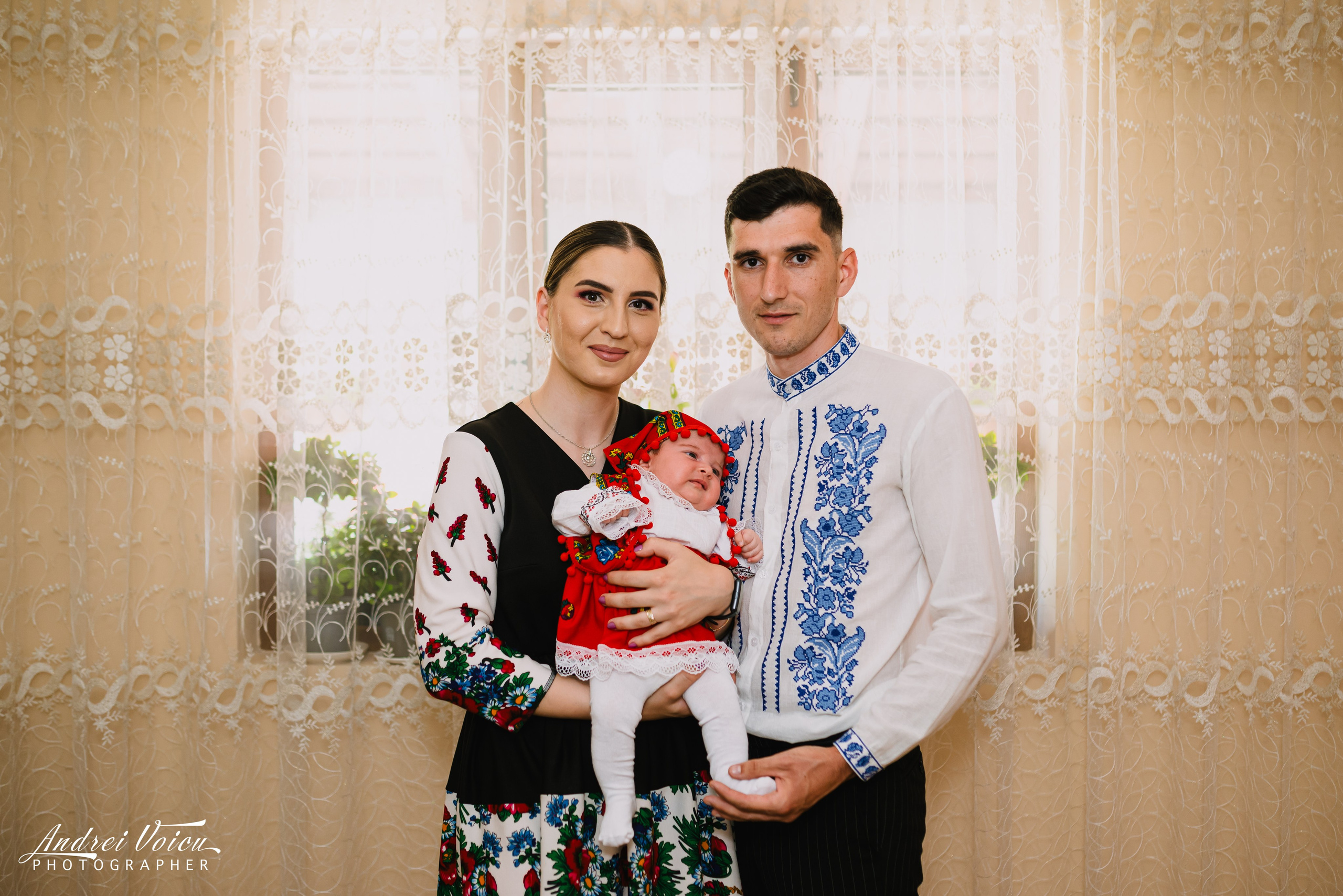 Fotografia de botez. Andrei Voicu Fotograf. Povești nescrise, surprinse atent