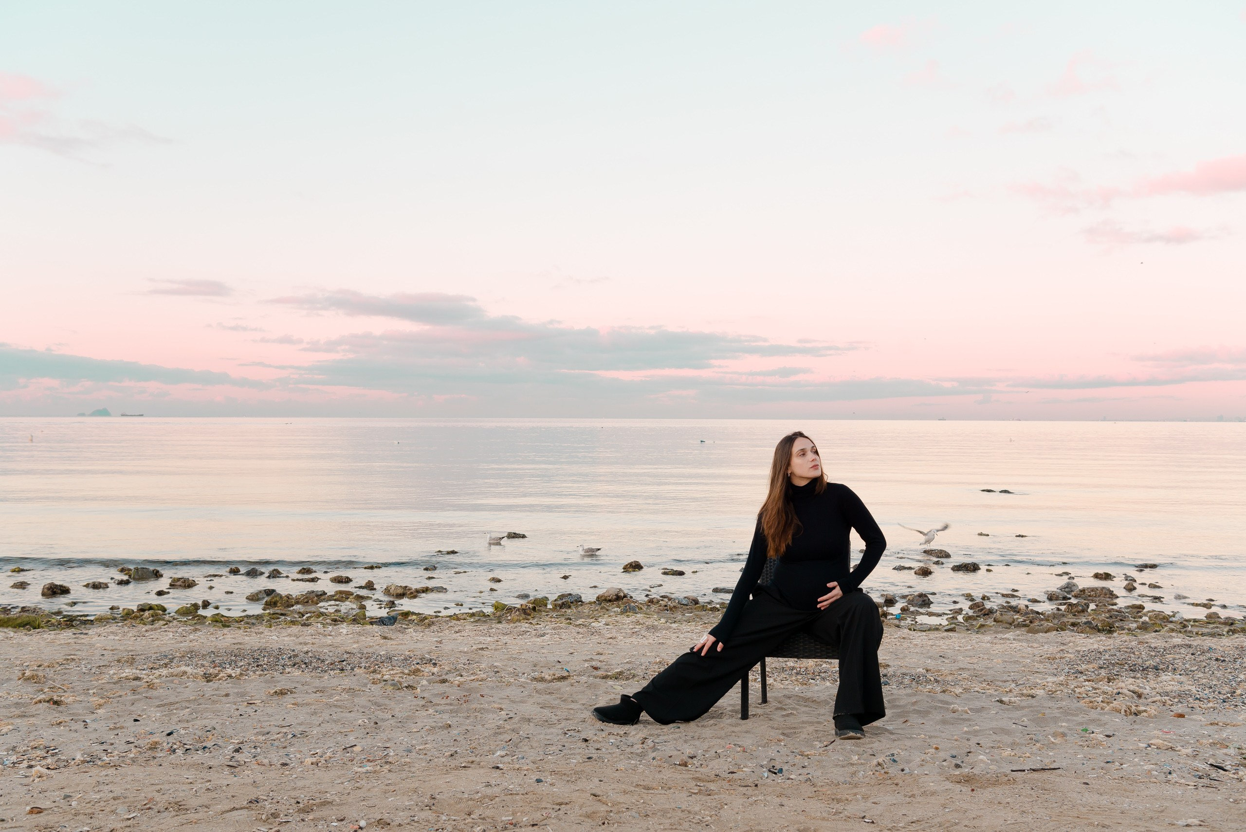 Luxury pregnancy photo shoot in Istanbul. MARIA VALUEVA Photographer in Nice, Cannes, Monaco, France, Europe, Istanbul, Turkey