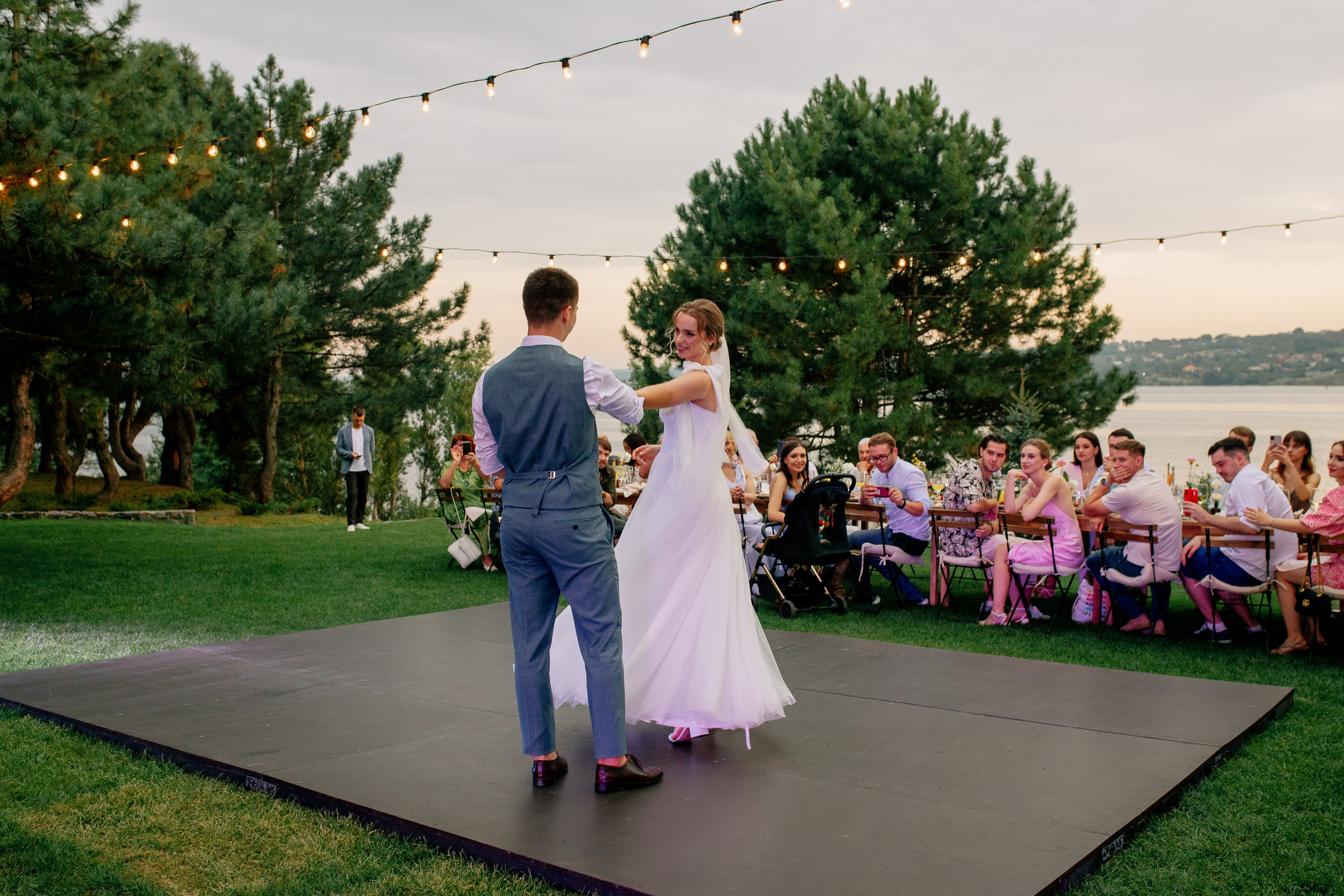 Reportage Wedding. Wedding photographer and videographer Europe