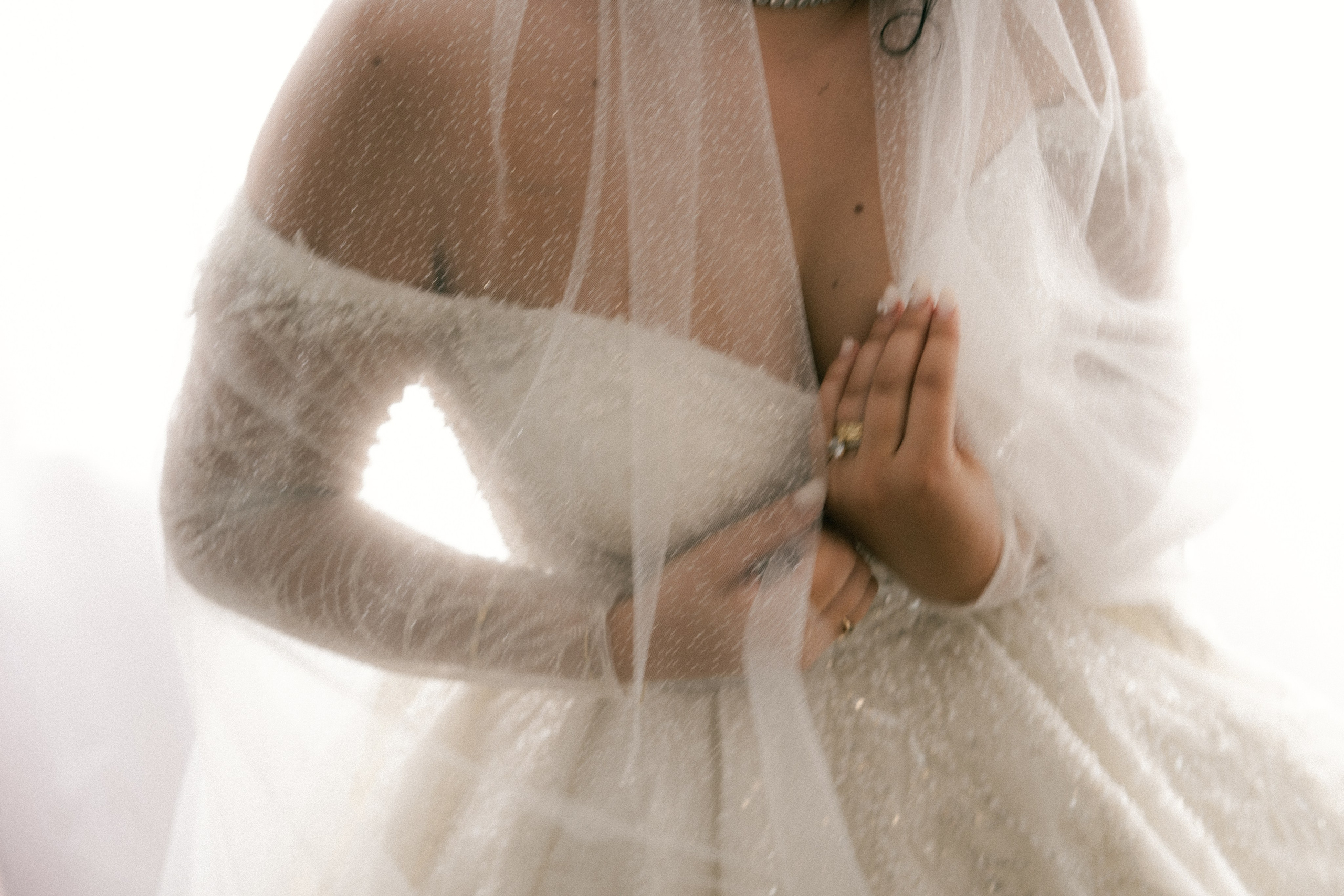 Documentary Weddings. Adrian Aioanei — Fotograf profesionist de nuntă în Iași, Suceava și București. Specializat în evenimente, portrete și fine art