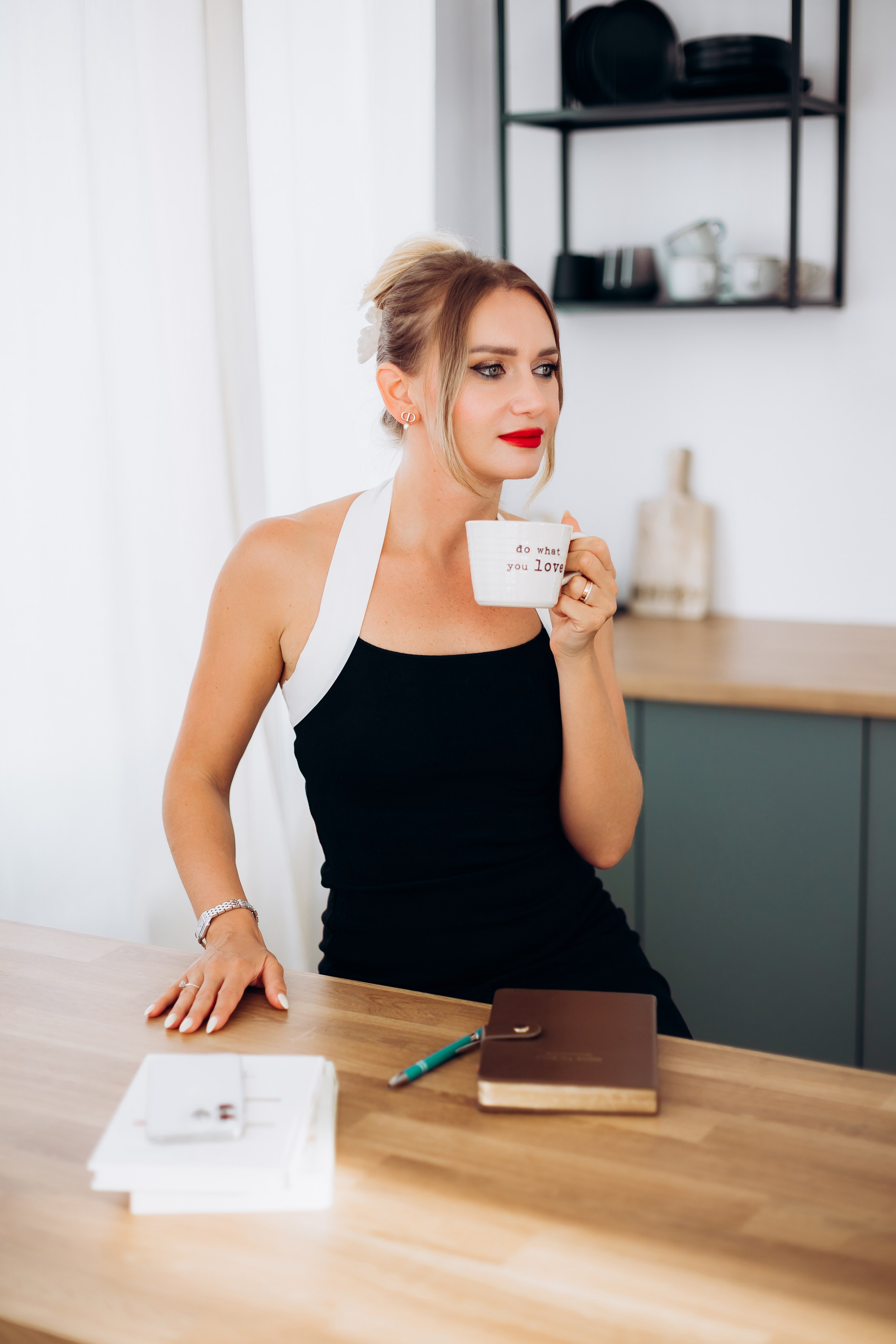 Anastasia (business portrait). Wedding and Family Photograph