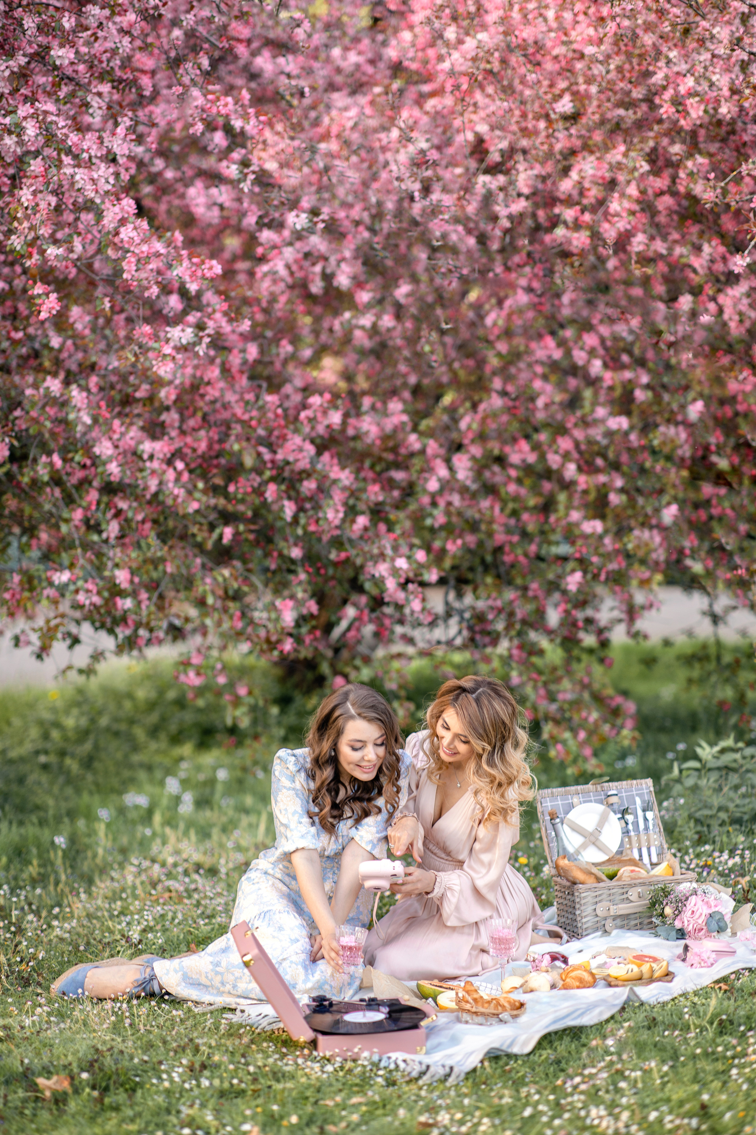 Picnic. Family photograph in Munich Anastasia Vorobtsova