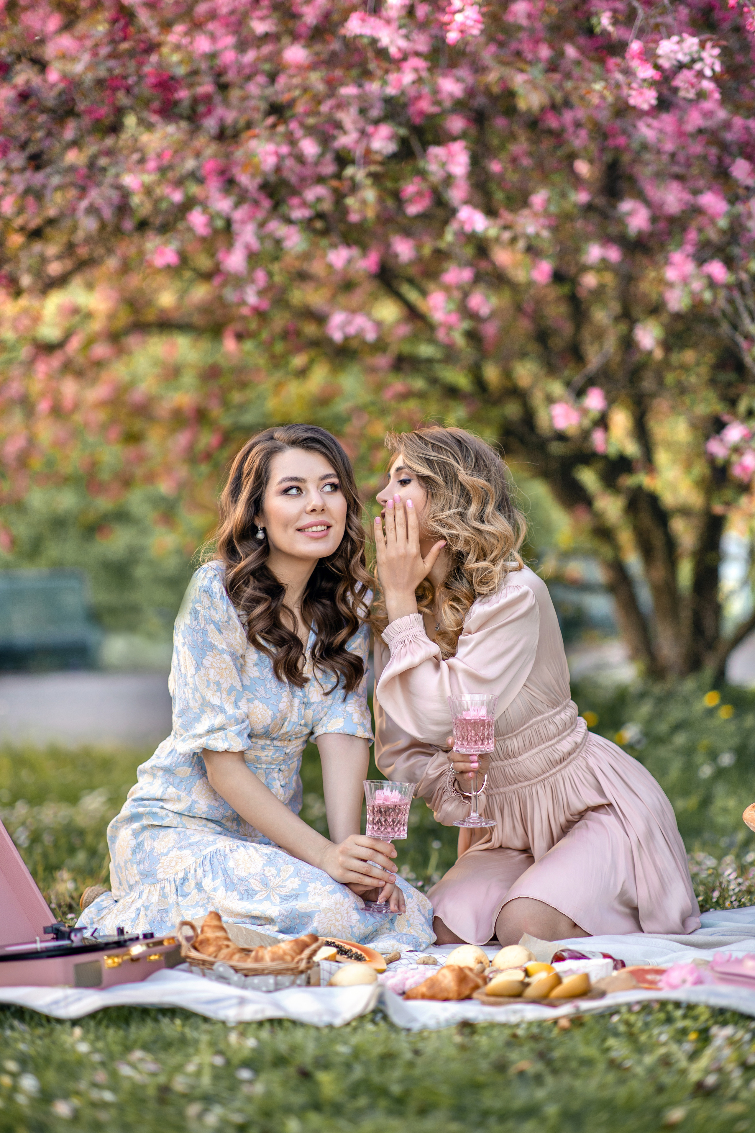 Picnic. Family photograph in Munich Anastasia Vorobtsova