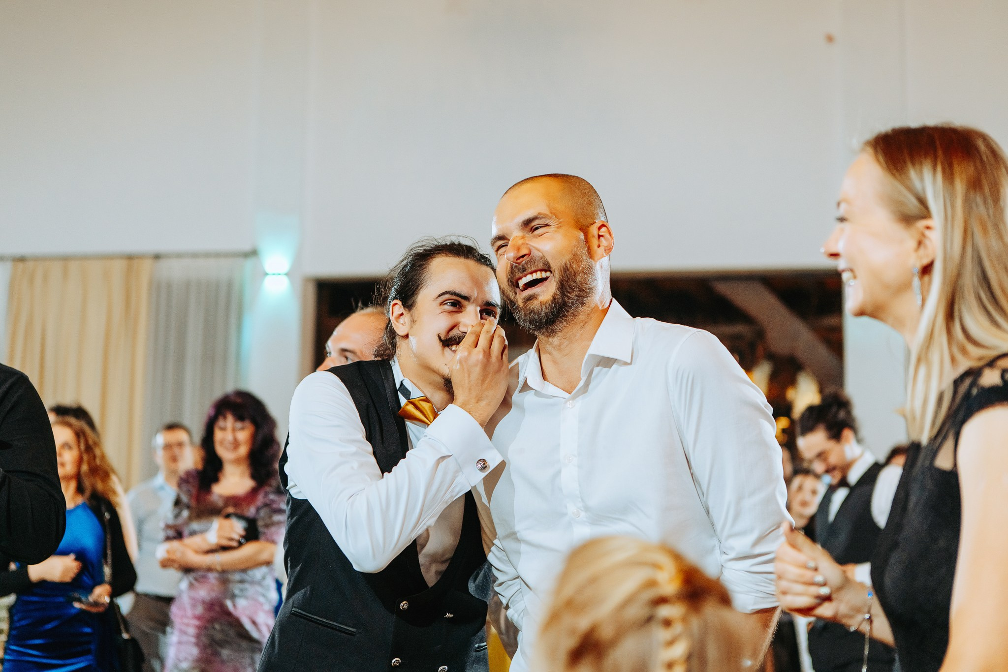 Radu si Diana. Wedding photographer and videographer