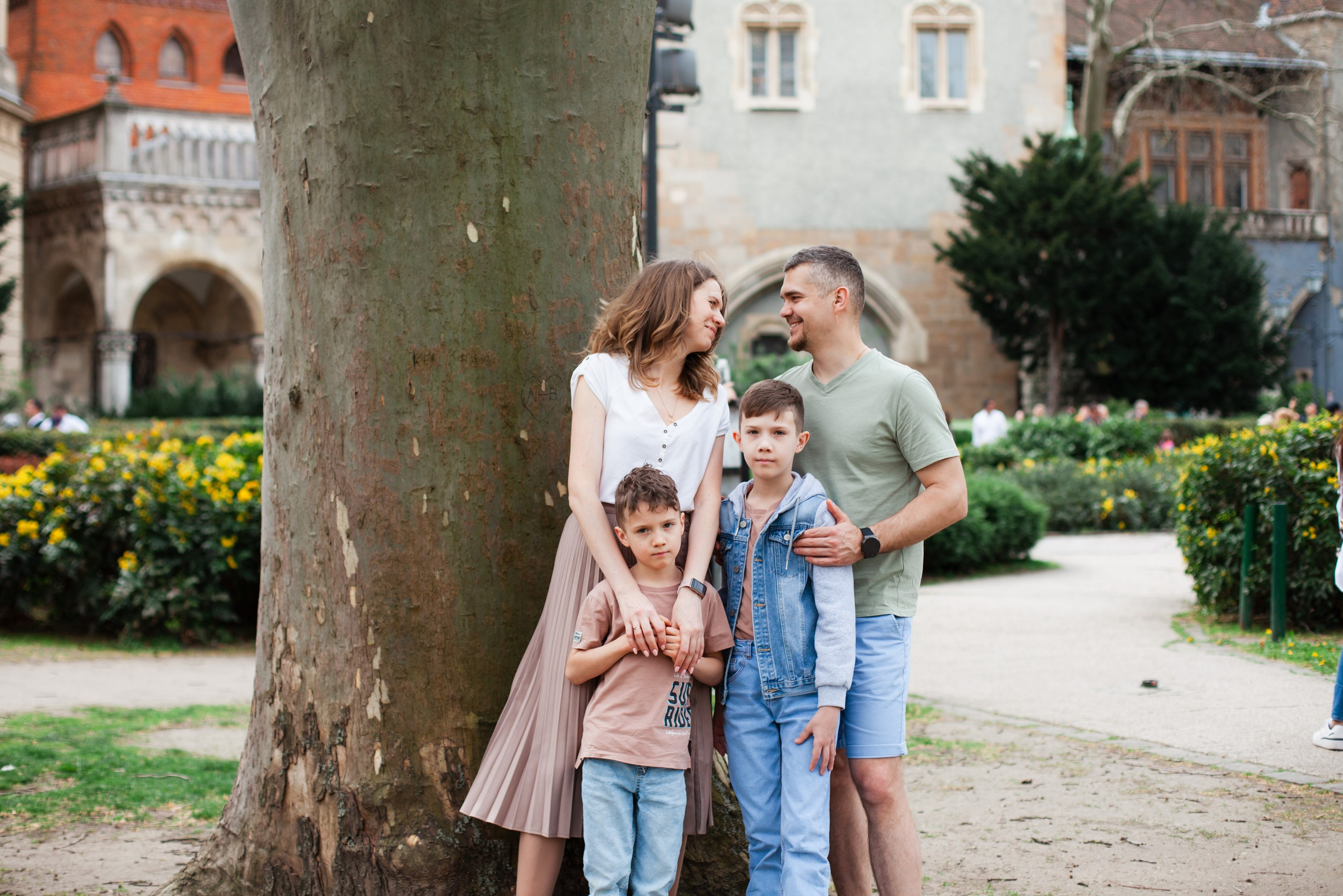 ***. Photographer in Budapest