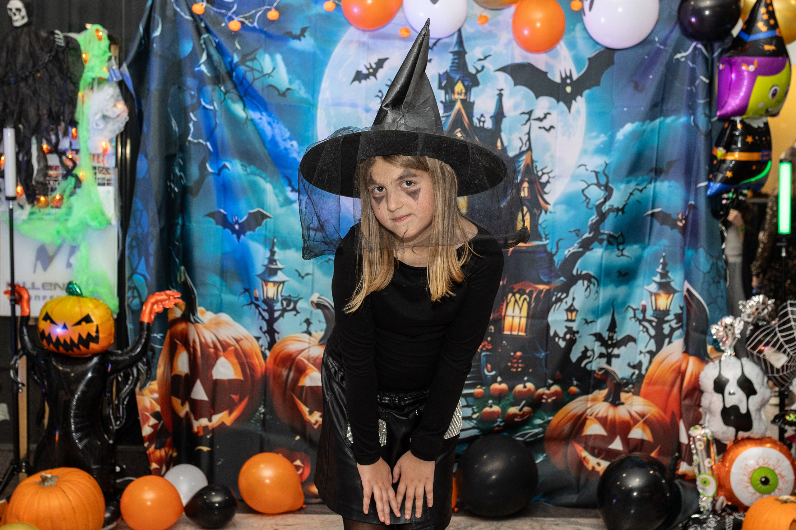 Leo dance studio Helloween 2025. Семейный и детский фотограф в Варшаве Мила Бобровская