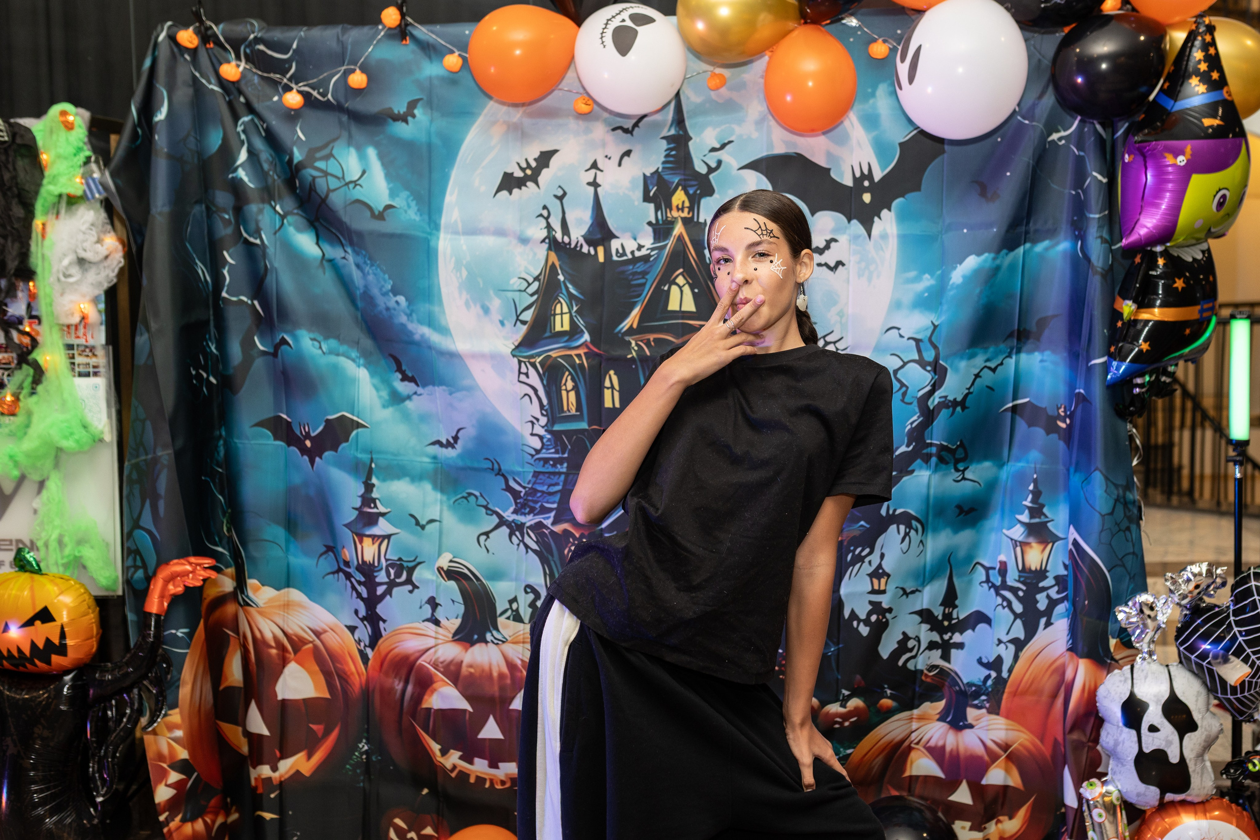 Leo dance studio Helloween 2025. Семейный и детский фотограф в Варшаве Мила Бобровская