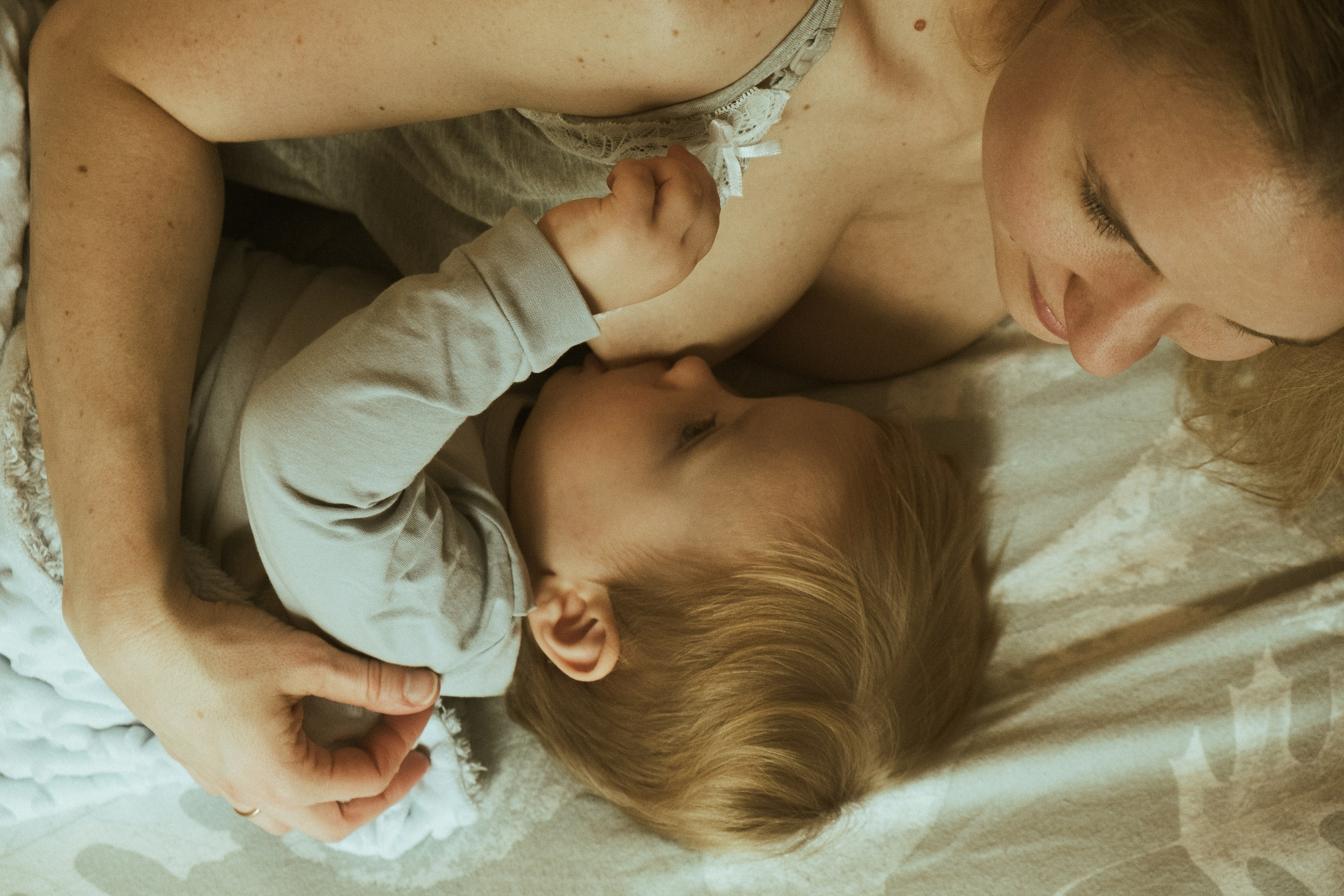 Valeria. Fotógrafa infantil y de lactancia materna y maternidad en Barcelona