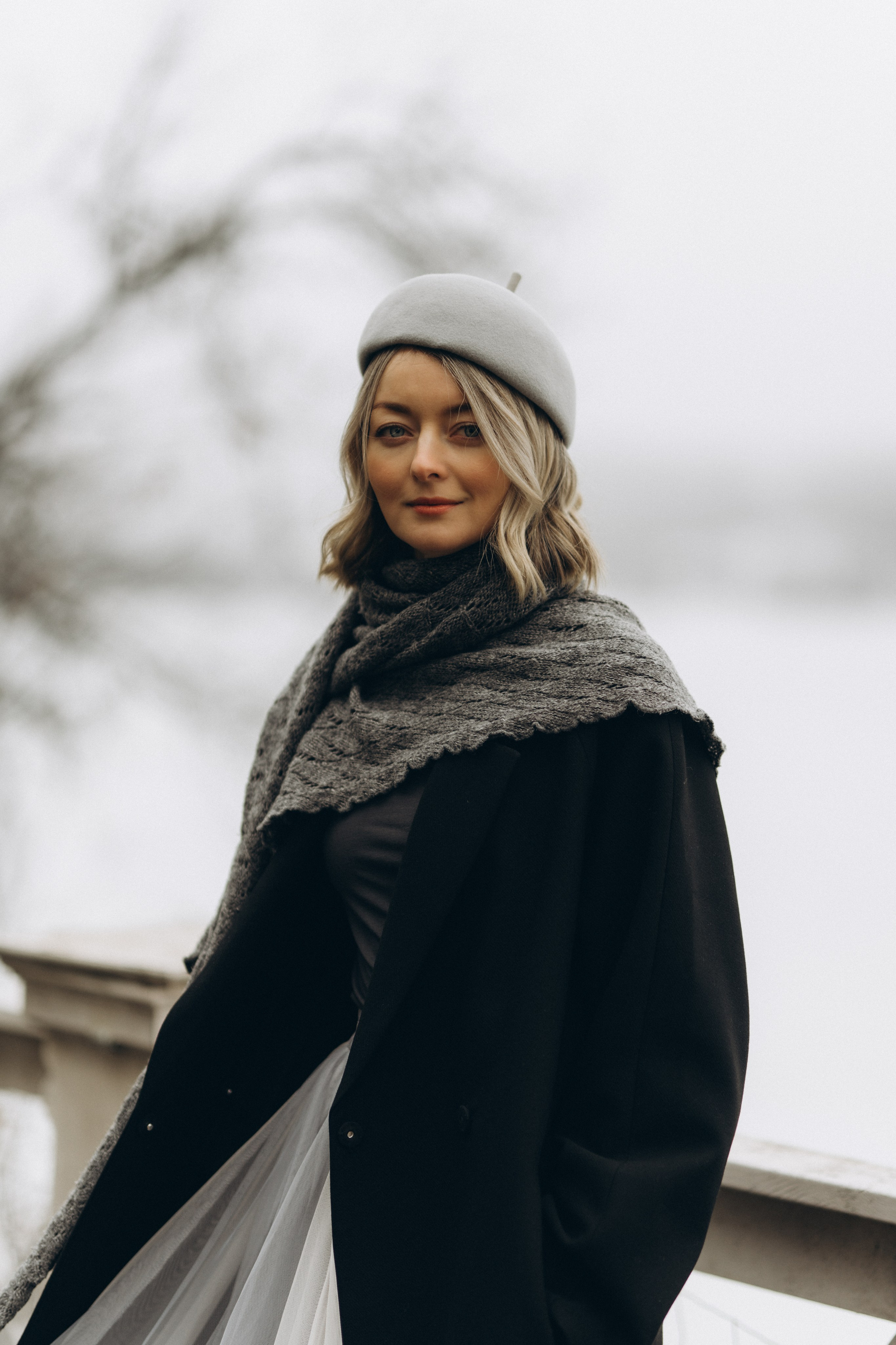 Woman phoshoot. Wedding and portrait photographer in Helsinki Vickan O