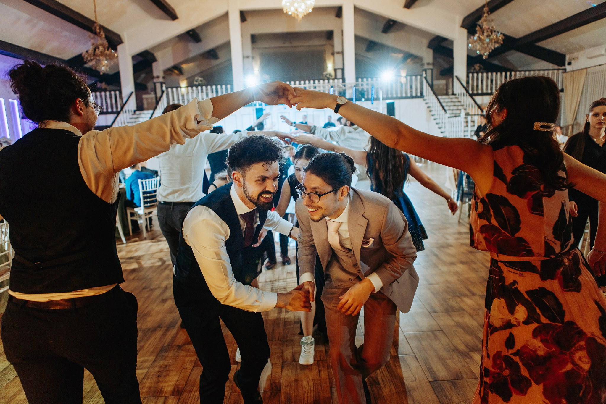 Radu si Diana. Wedding photographer and videographer