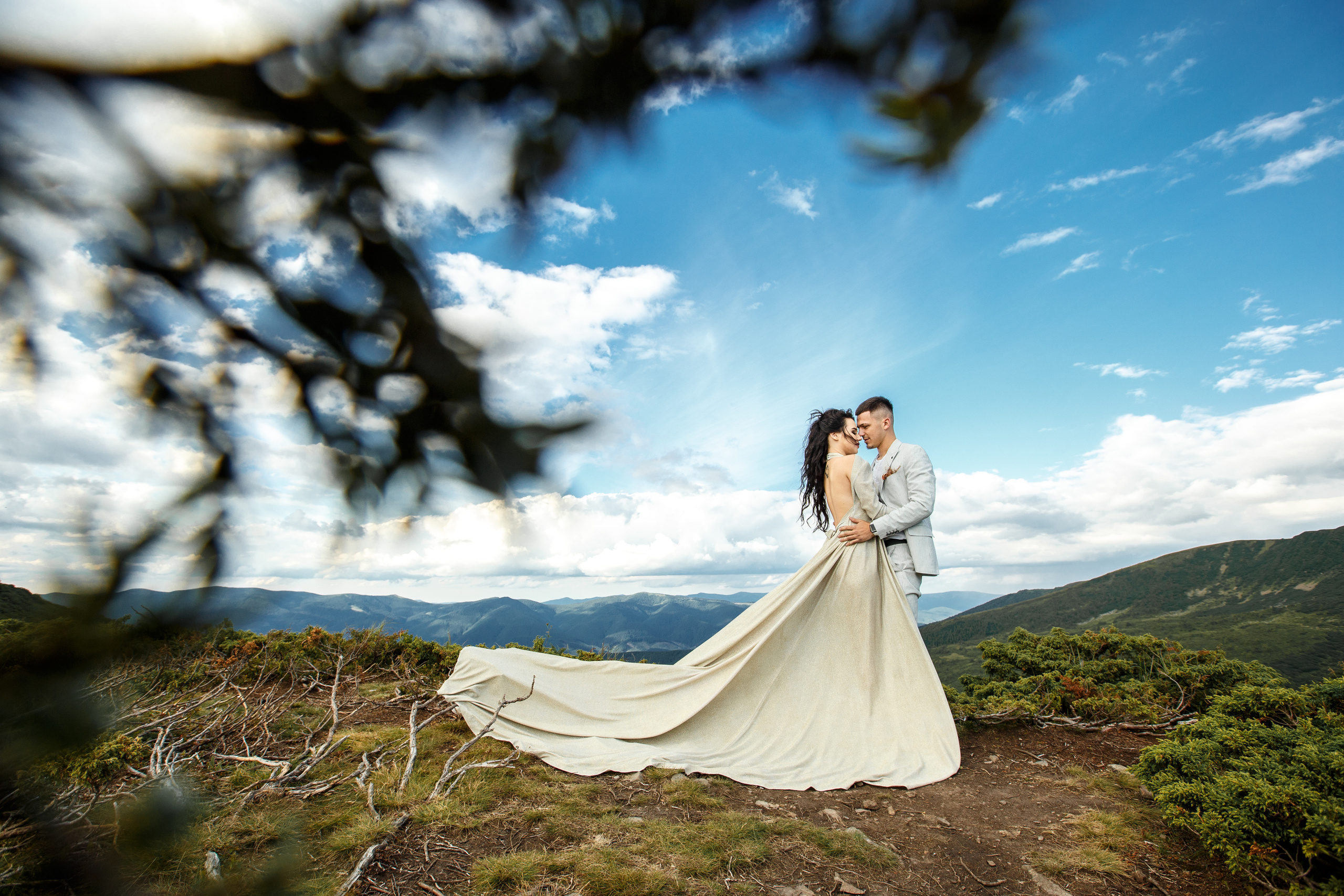 Iuri & Ina | Bukovel, Ukraine. Dinumalancea.com — fotograf de nunta si familie. Moldova, Romania, UE