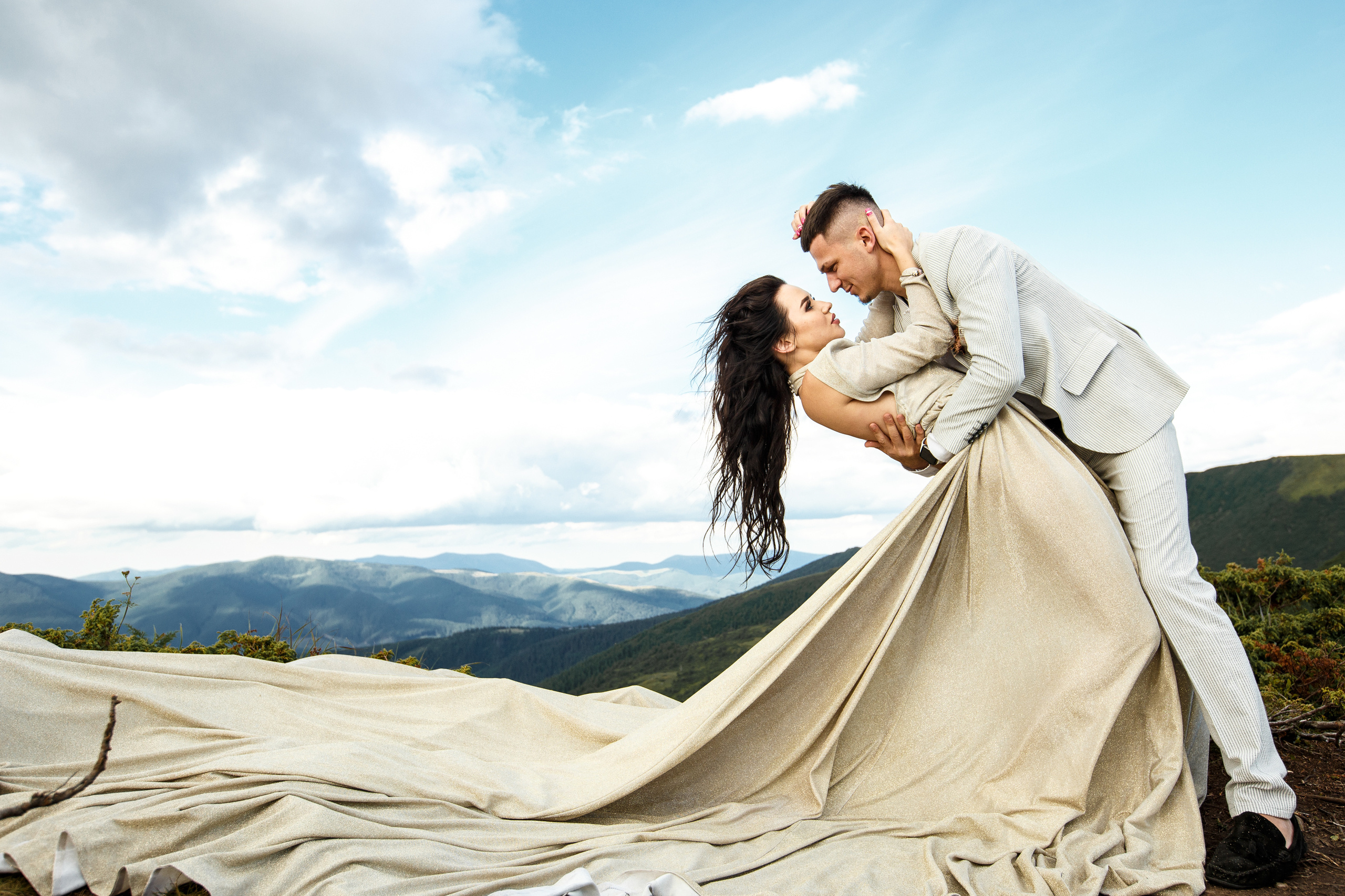 Iuri & Ina | Bukovel, Ukraine. Dinumalancea.com — fotograf de nunta si familie. Moldova, Romania, UE