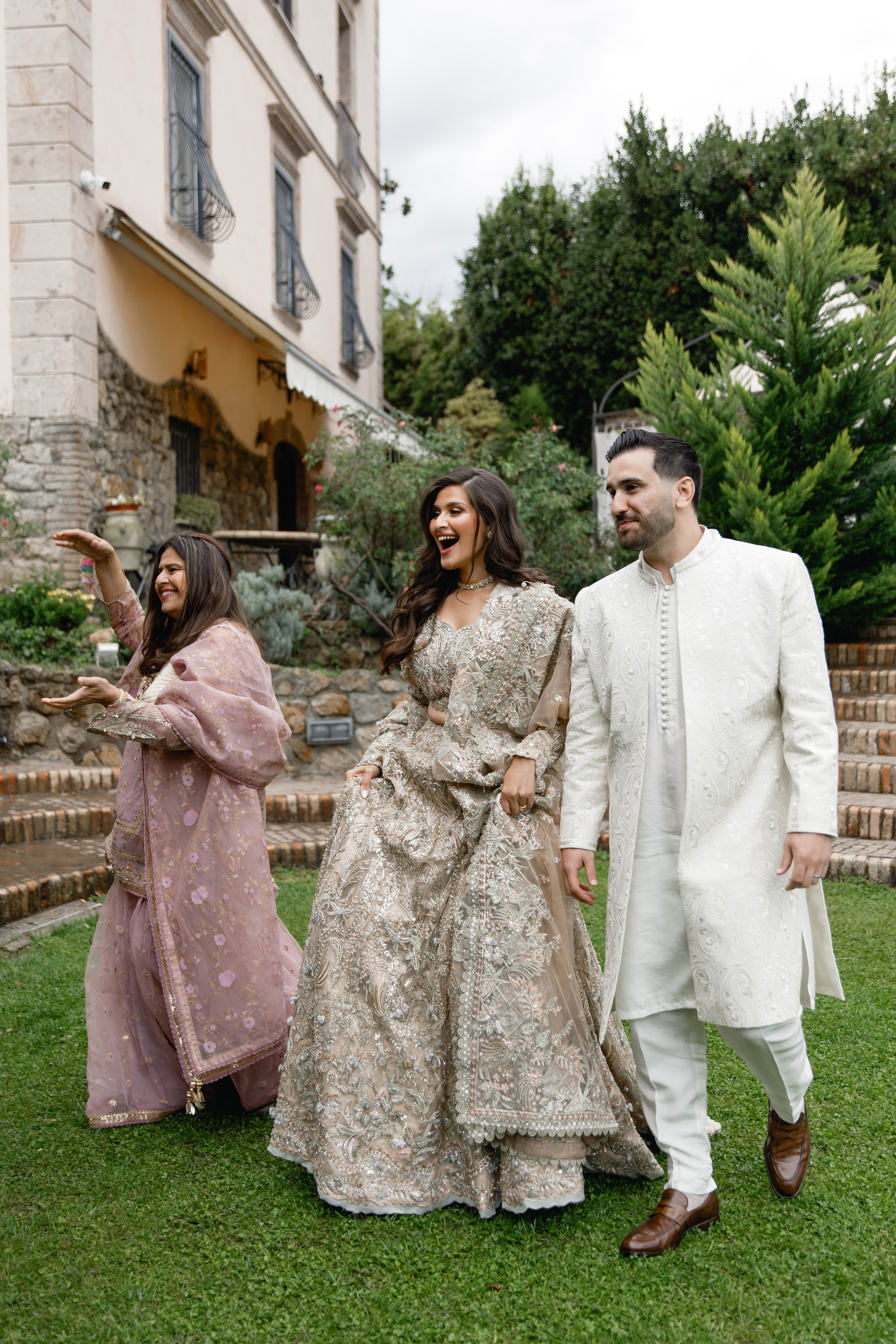 Wedding photographer Italy Rome, Tuscany, Lake Como, Sicily, Puglia. Wedding Photographer Rome Tuscany Como Sicily Puglia Amalfy Italy- Oksana Savenchuk