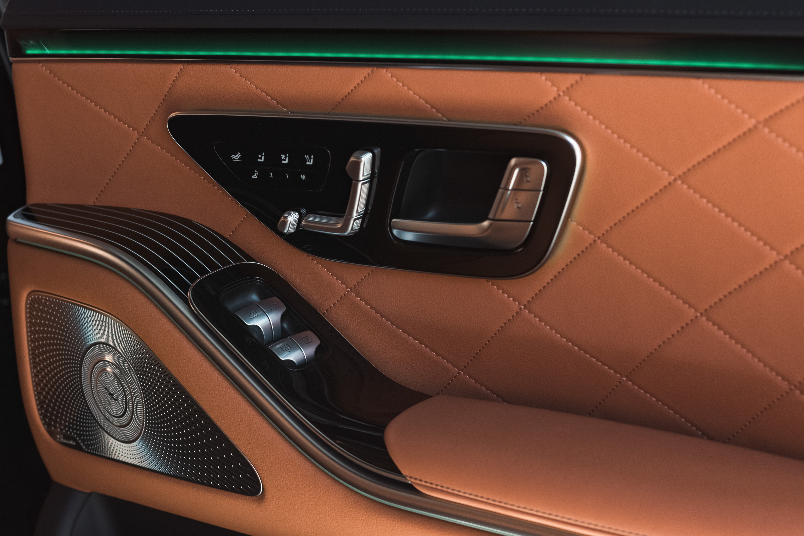 Autosaloni. Жуков Студио