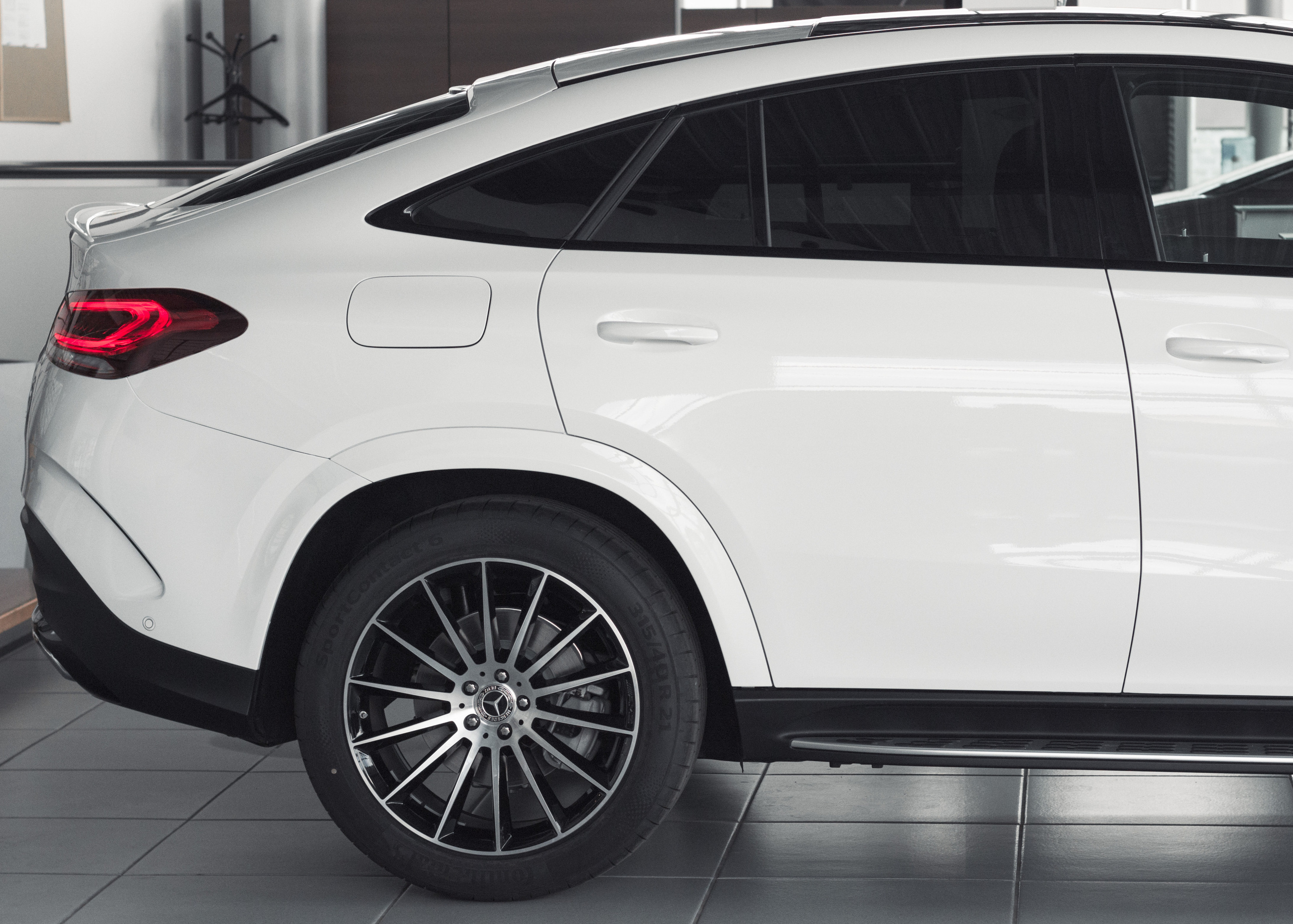 Autosaloni. Жуков Студио