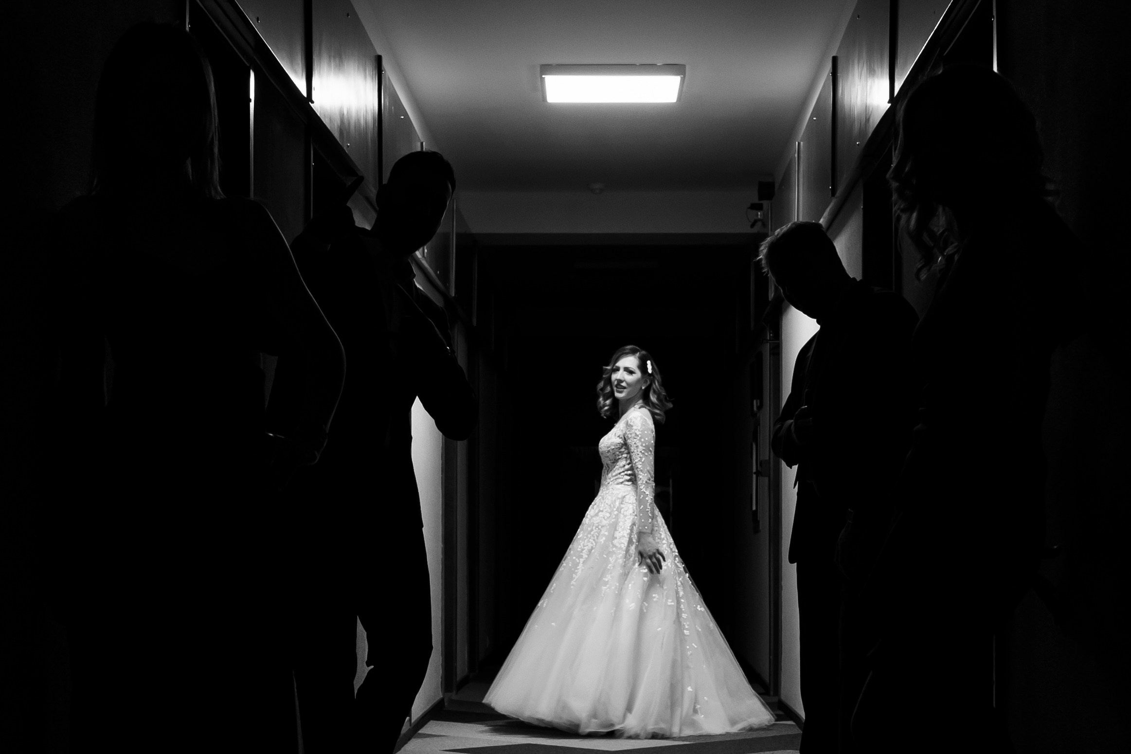 Fotografii de nunta Onesti. MDimaFotoStudio. Fotograf de nuntă, evenimente private și de familie