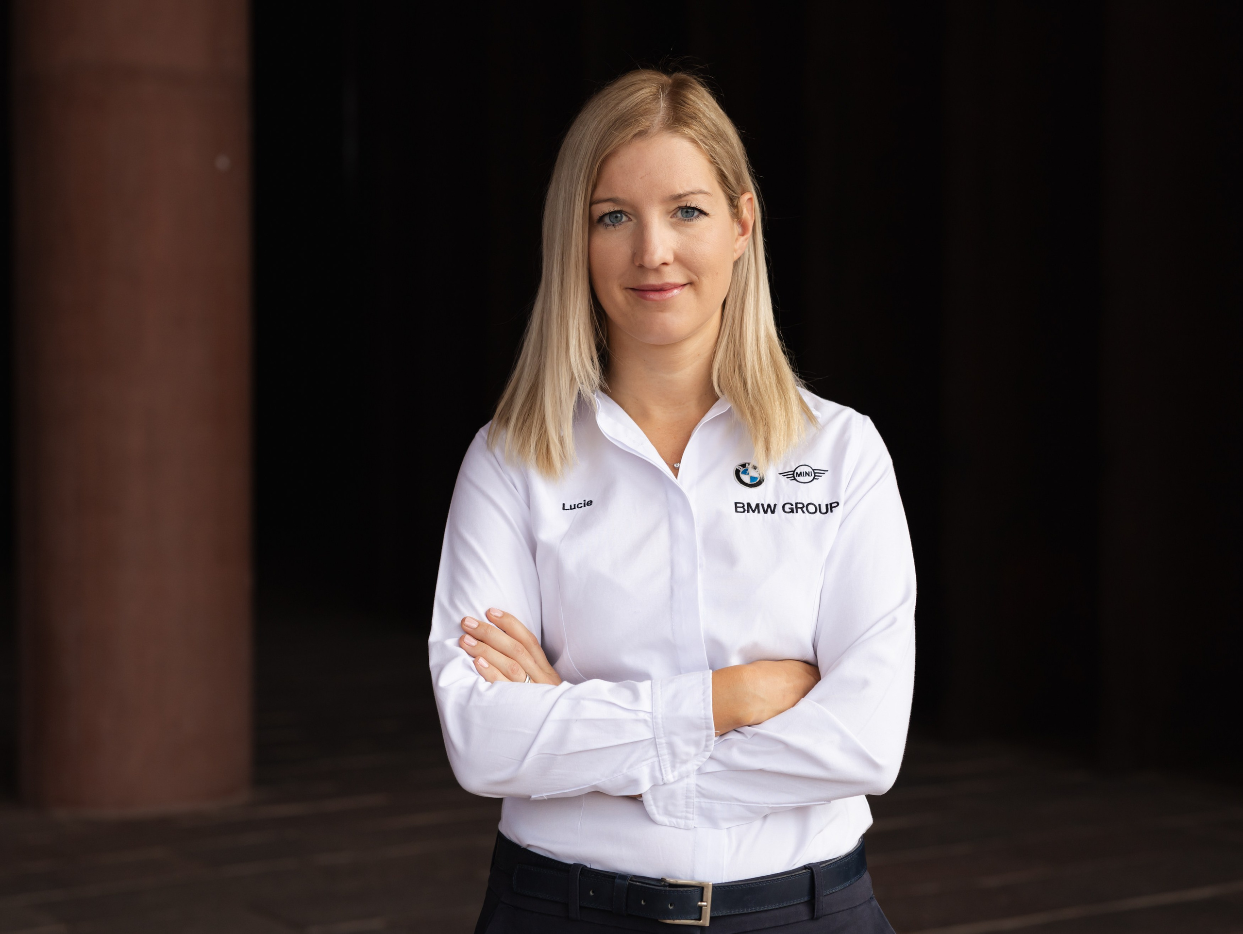 Women Business Portrait. Lifestyle a rodinná fotografka v Pisku Oxana Telupilova