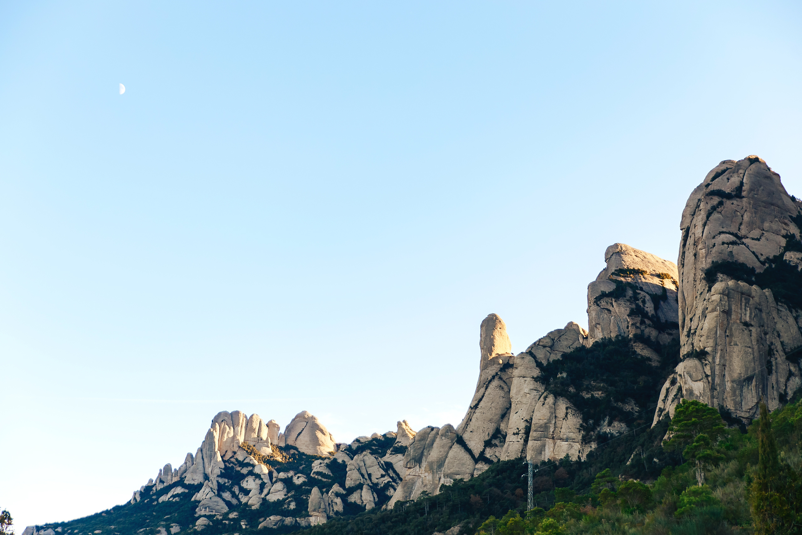Свадебная фотосессия на горе Монсеррат, Барселона, Испания. Свадебный. Фотограф в Барселоне, в Испании, по всей Европе - Андрей Пасечник. Тел