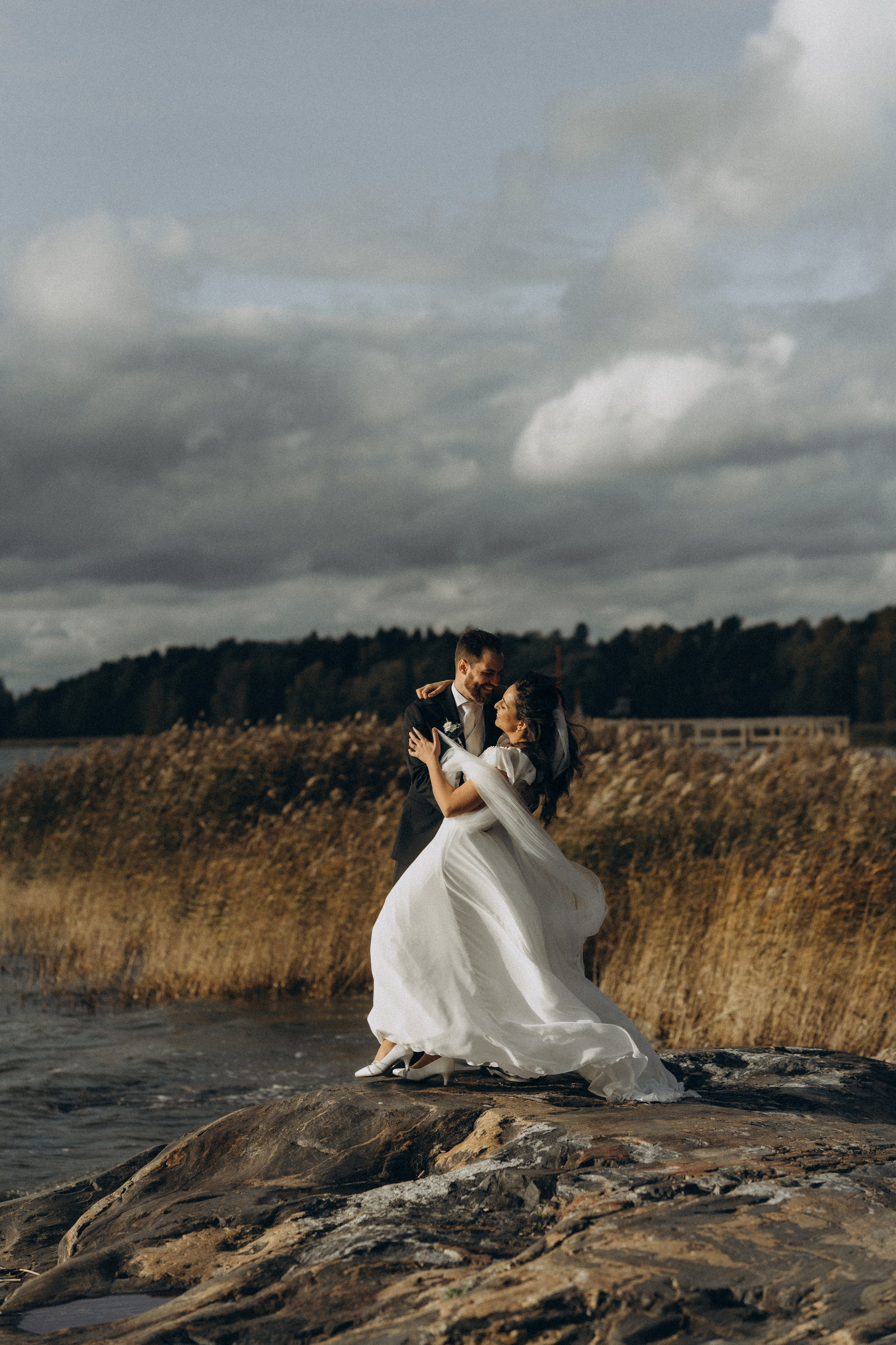 W&S. Wedding and portrait photographer in Helsinki Vickan O