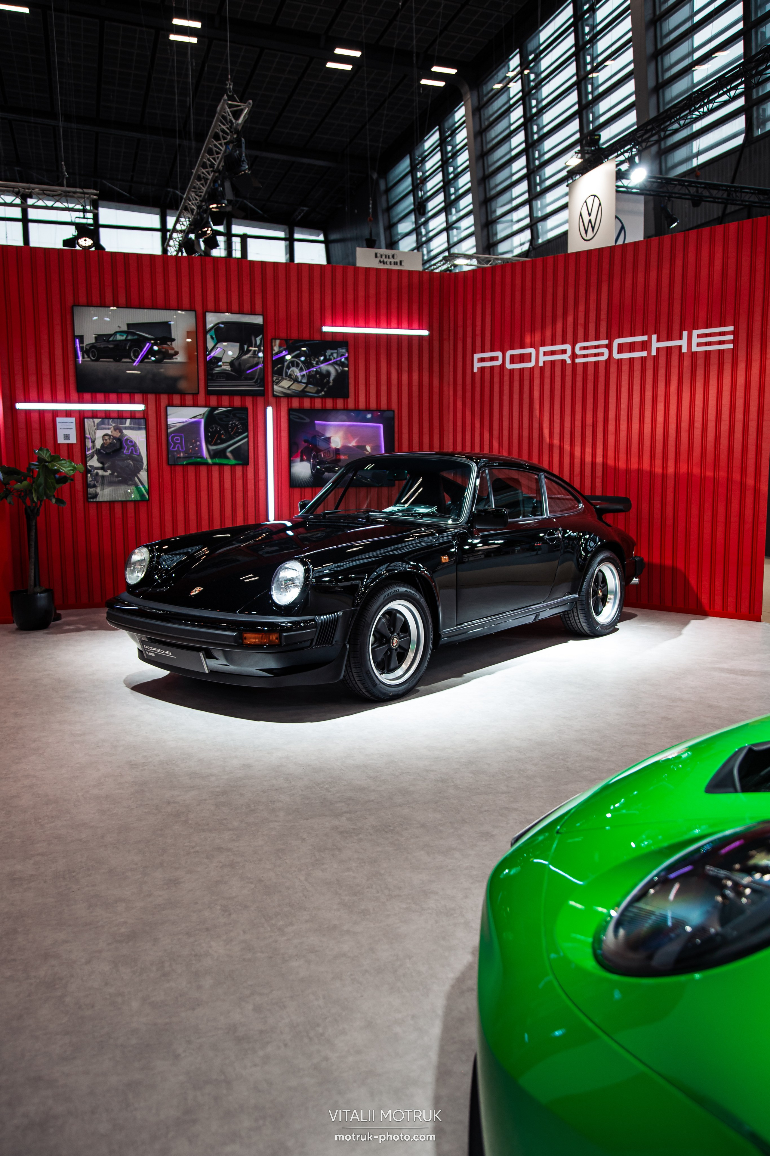 Retromobile 2023. Photographer in Paris — Vitalii Motruk