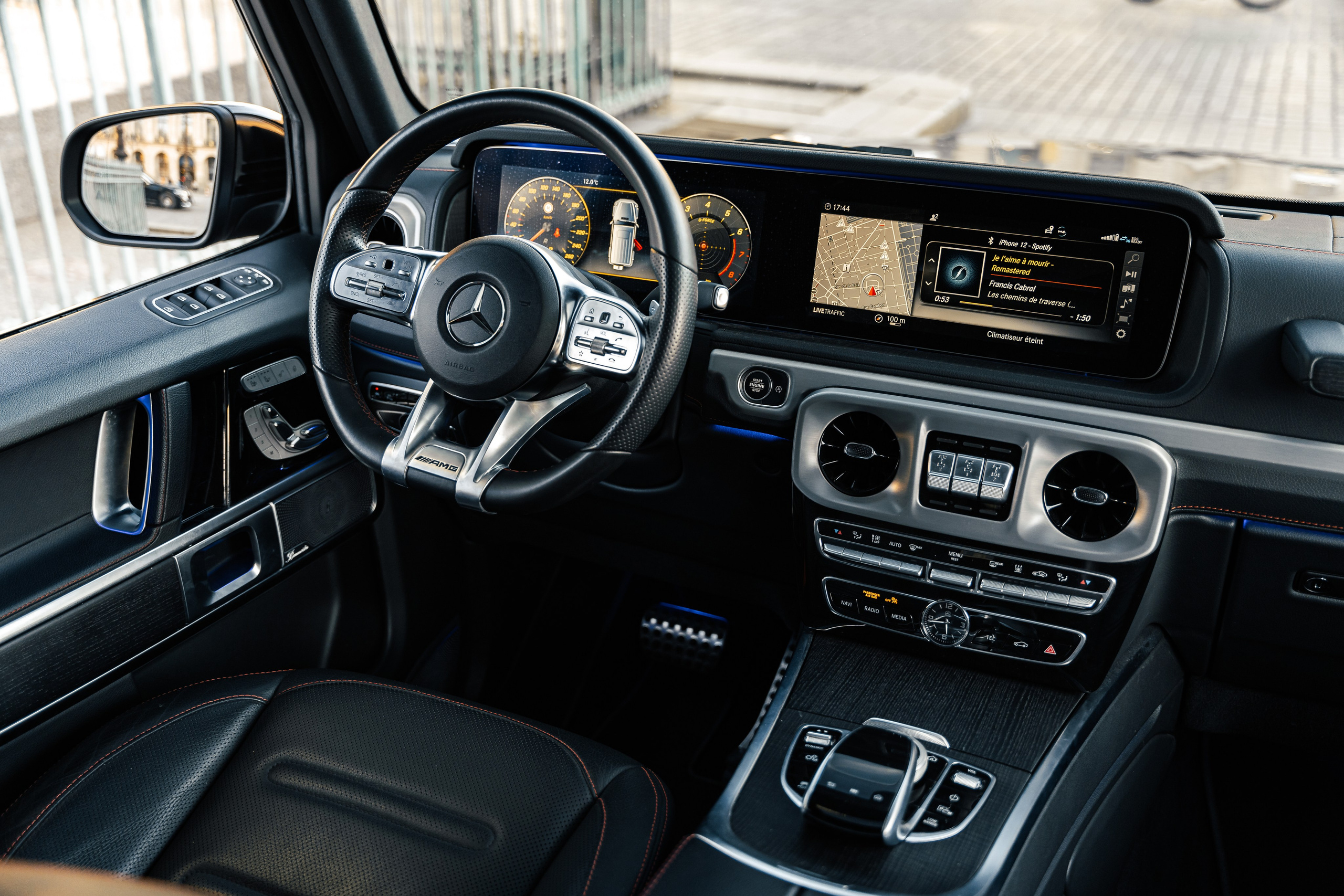 Mercedes Benz G500. Photographe de voitures à Paris — Vitalii Motruk