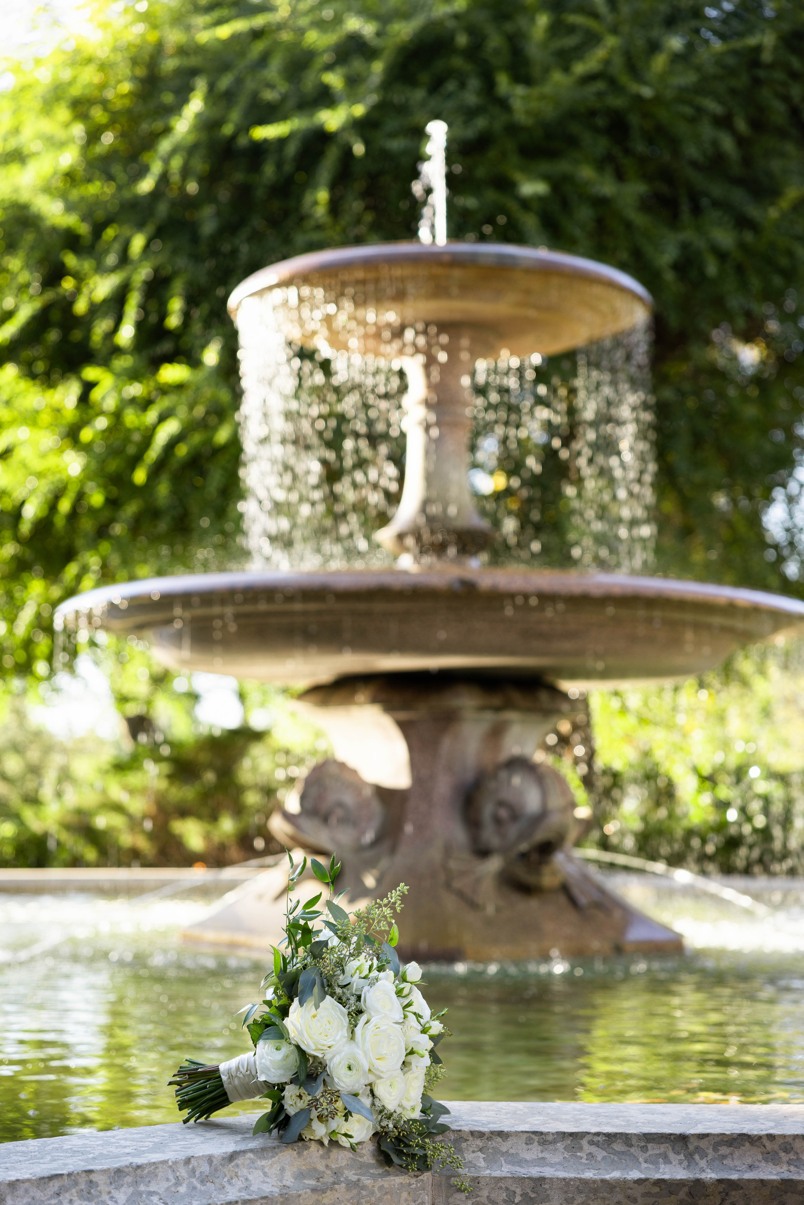 Elegant & Timeless Wedding Photography at Hotel Saskatchewan. Wedding photography and videography in Regina, Saskatchewan