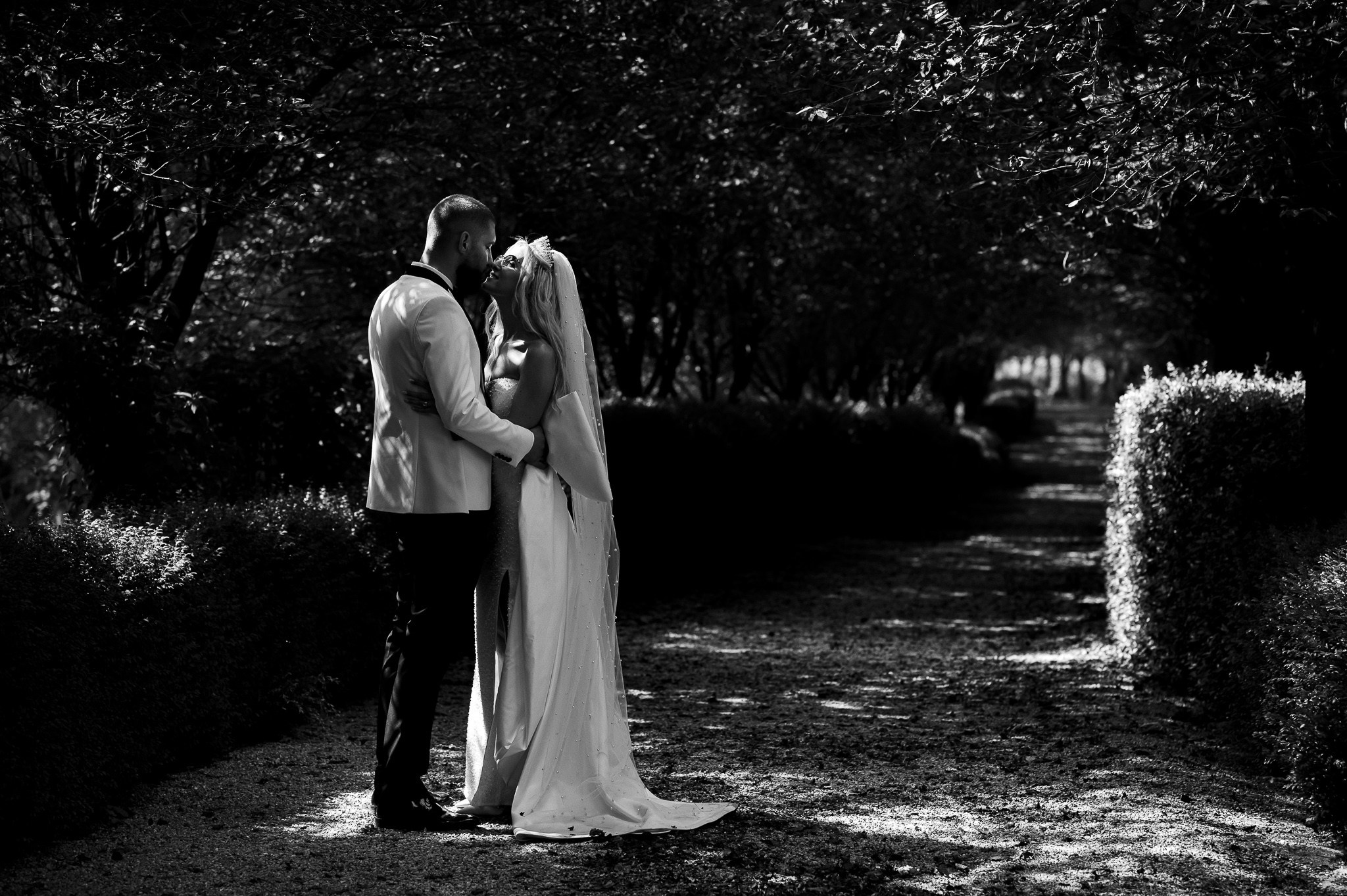 Corina & Paul. Mugurel Olteanu Fotograf