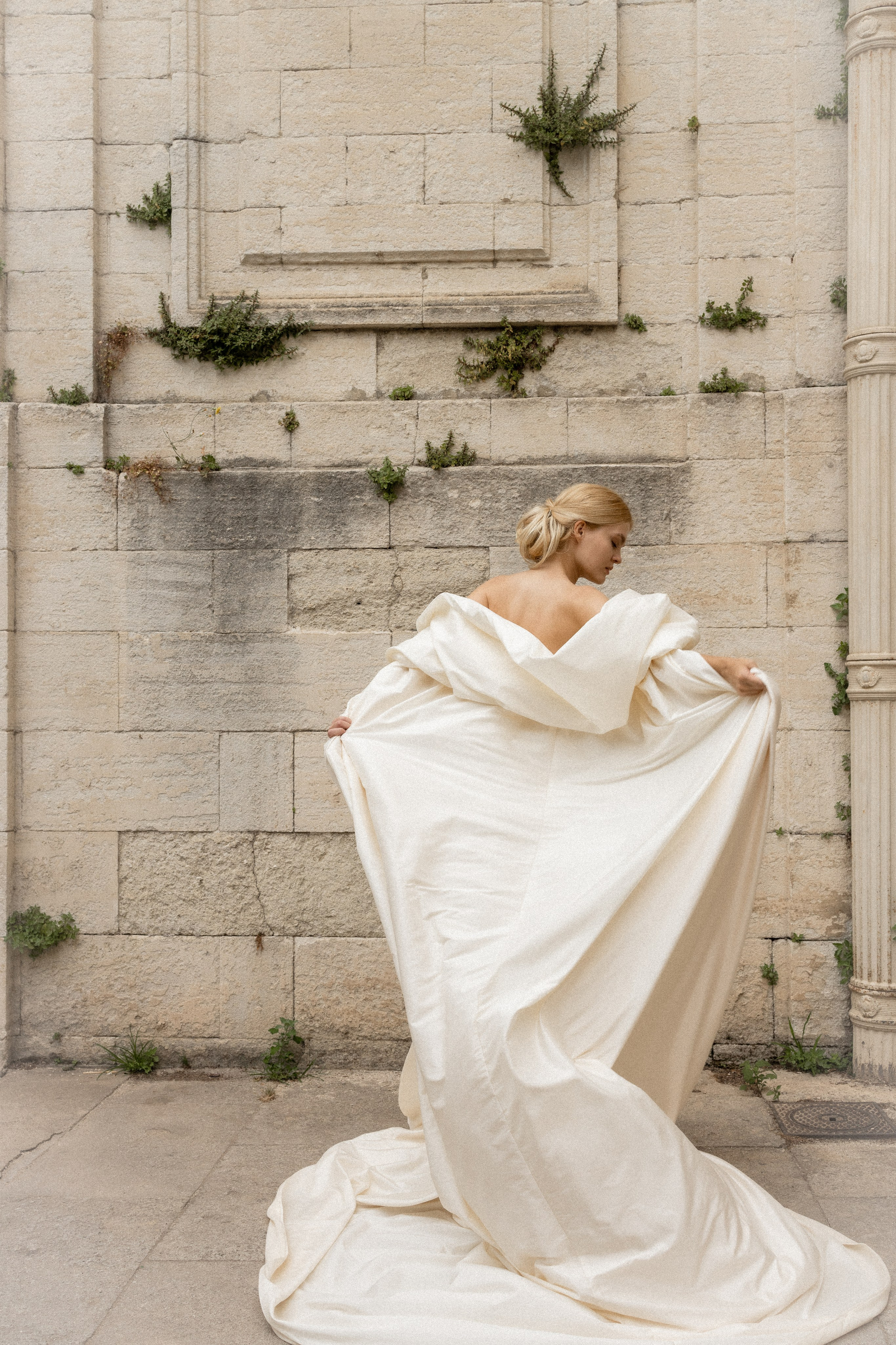 Nouveaux mariés. Histoires d’amour, séances photos de famille et de mariage en France