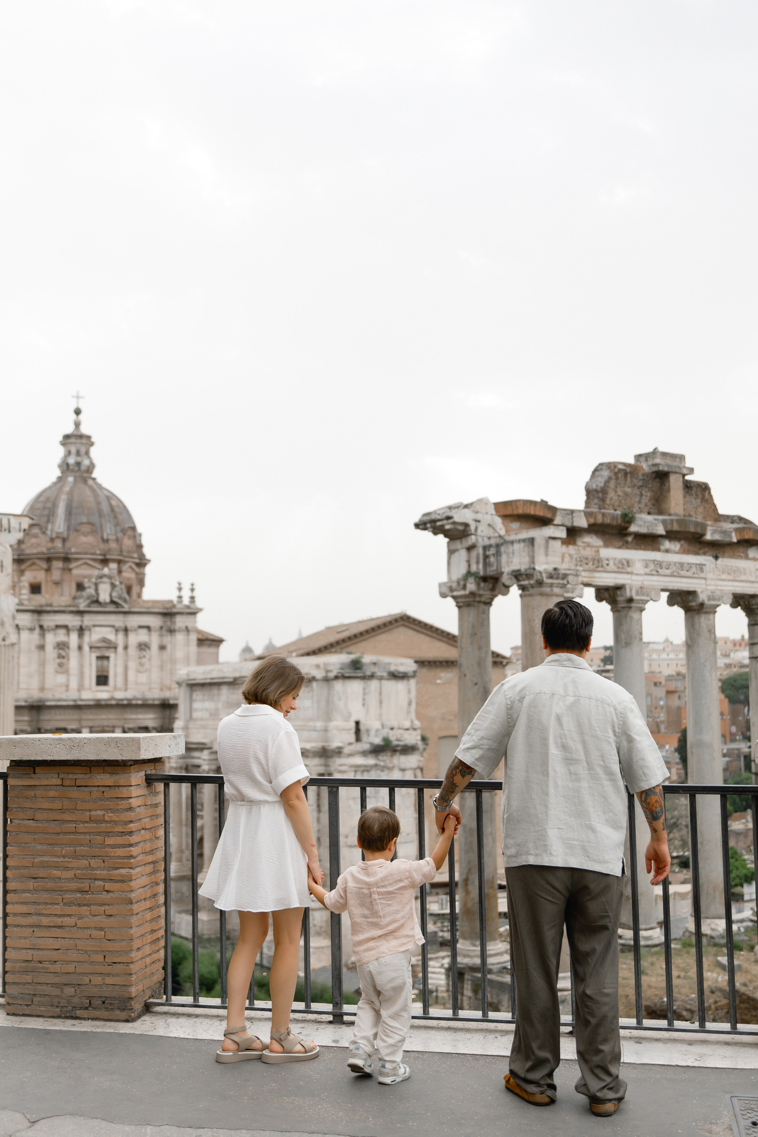 Wedding photographer Italy Rome, Tuscany, Lake Como, Sicily, Puglia. Wedding Photographer Rome Tuscany Como Sicily Puglia Amalfy Italy- Oksana Savenchuk