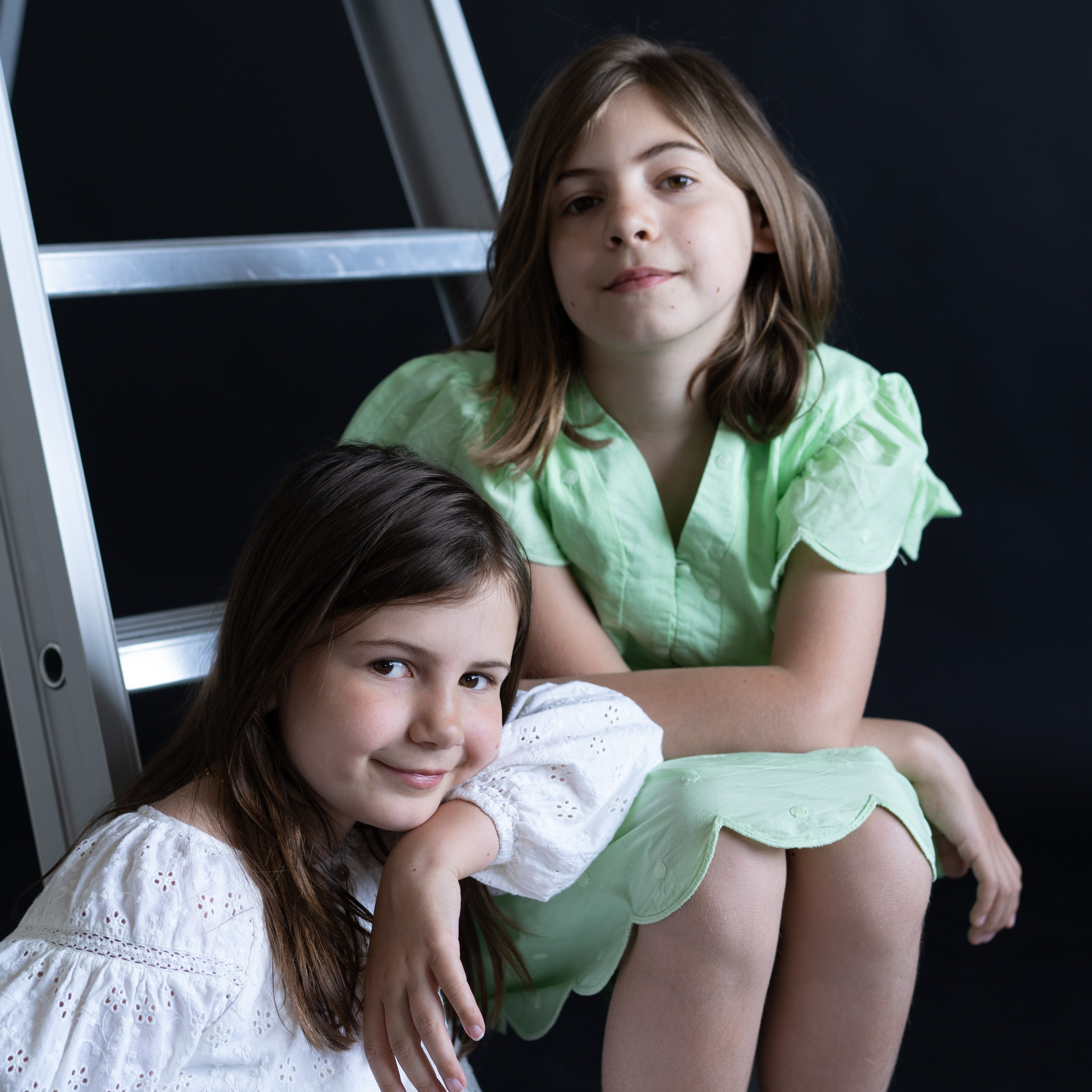 Kids-models Tiana en Tess. Tatyana Van Hedent een fotograaf te Zele, Oost-Vlaanderen